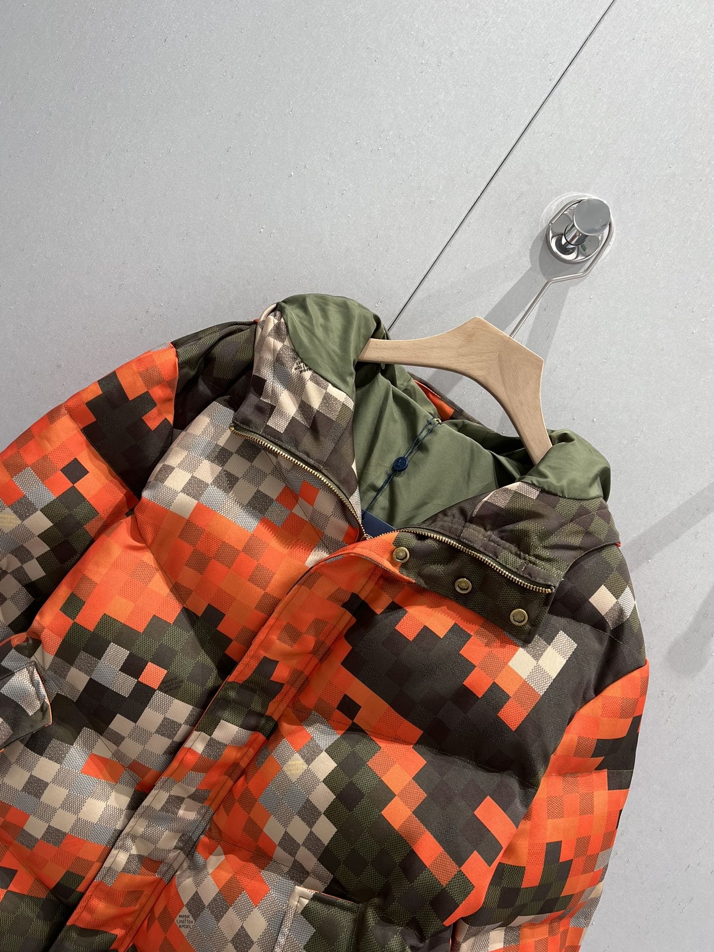 Bagsaaa L0vis Vvtt0n Printed Puffer Jacket Orange
