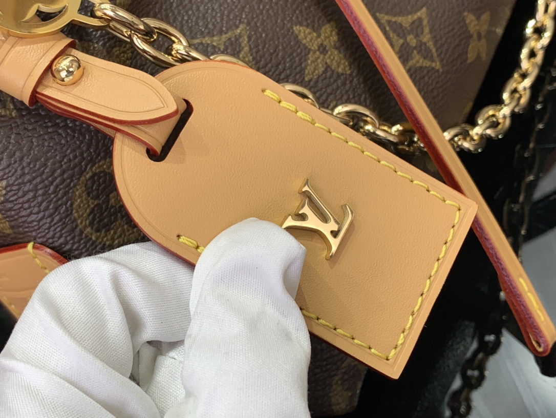Bagsaaa M13014 CarryAll BB Bag Monogram - 26 x 17 x 10 cm