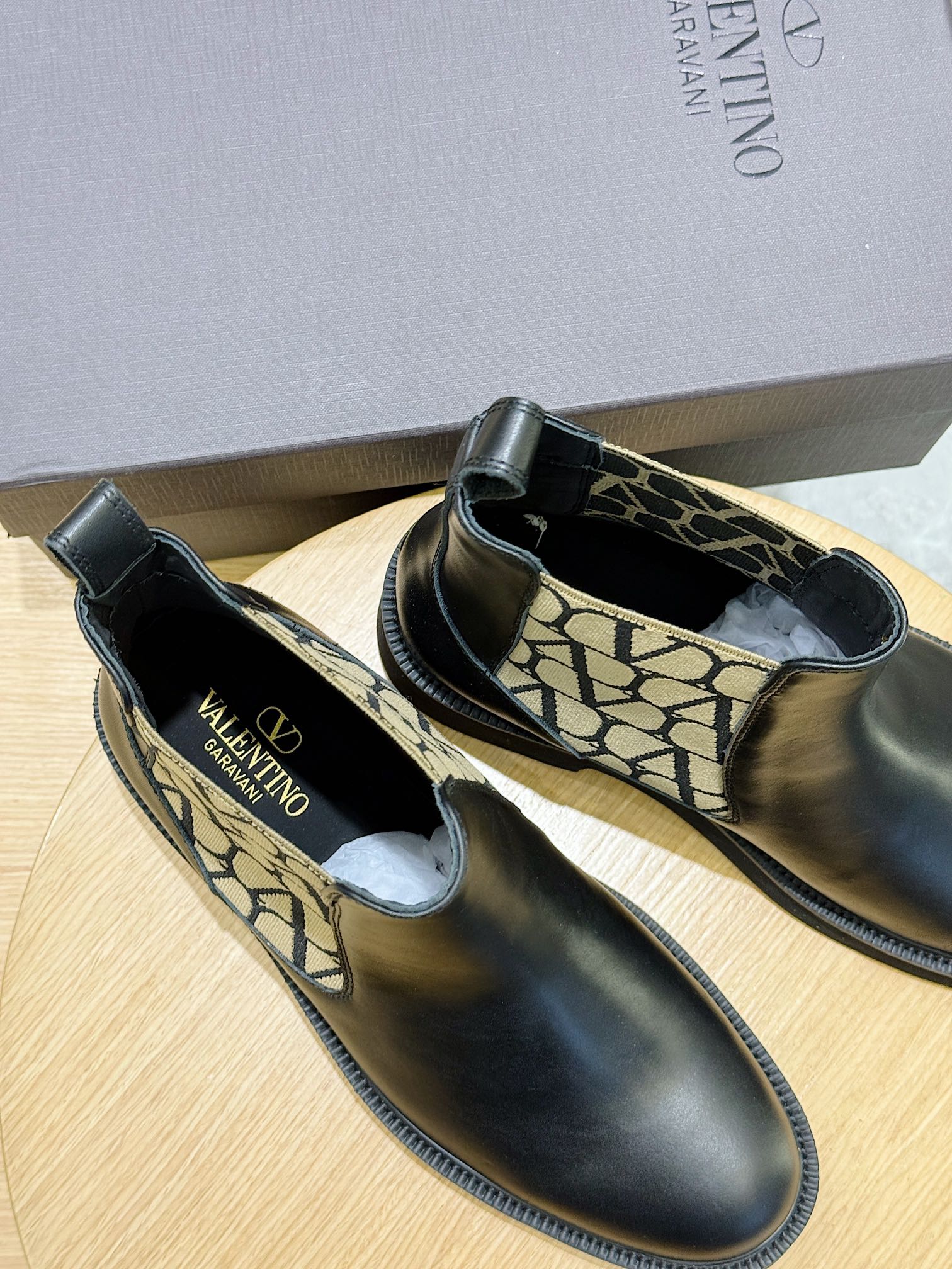 Bagsaaa Va1e*ntin0 Toile Iconographe Chelsea Boot In Toile Iconographe Technical Fabric And Calfskin