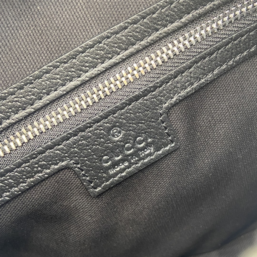 Bagsaaa Gvc*1 Small GG Crossbody Bag With Tag 795465 Black - 24cm