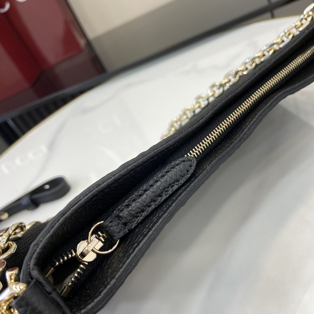 Bagsaaa Gvc*1 GG Emblem medium shoulder bag 815277 black - 29.5cm