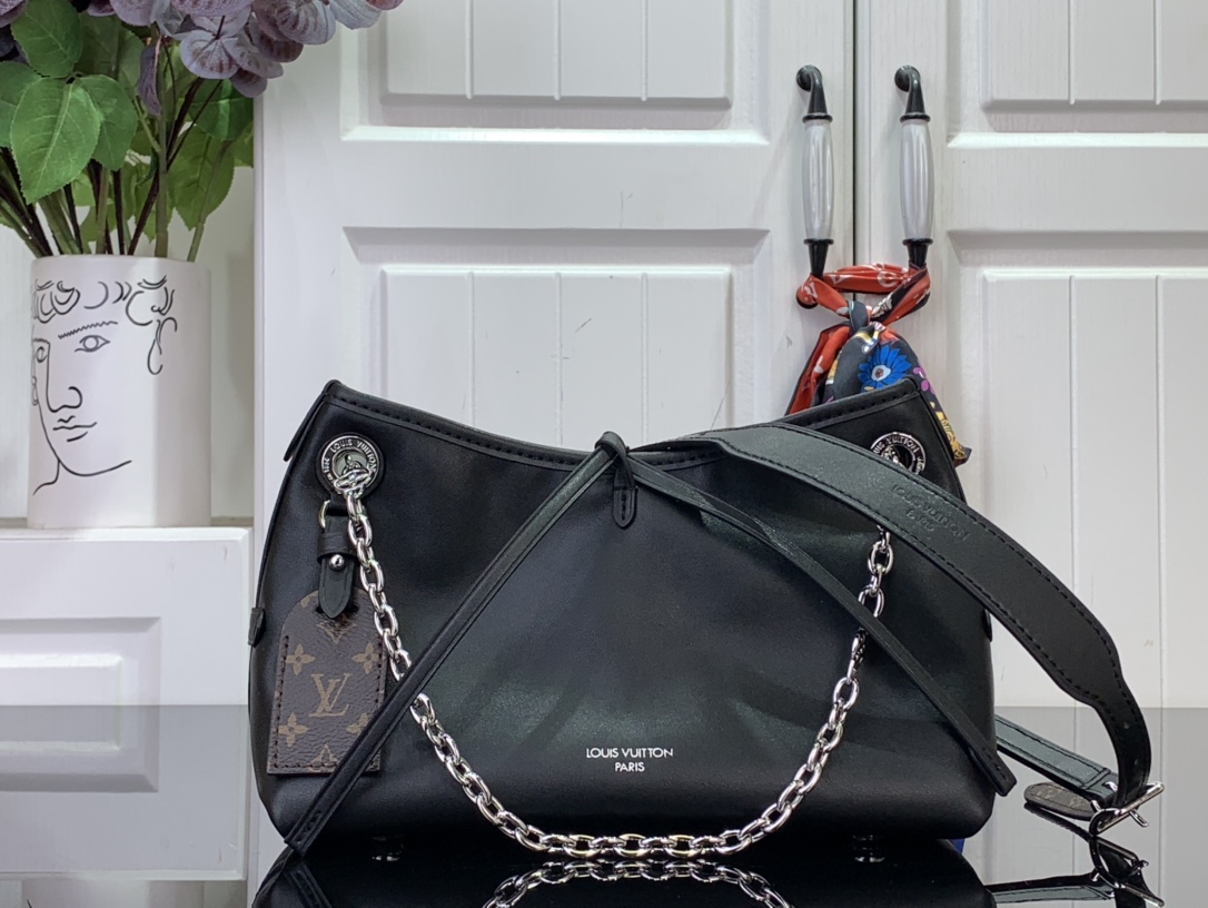 Bagsaaa L0vis Vvtt0n M12888 CarryAll BB Black - 26 x 17 x 10 cm