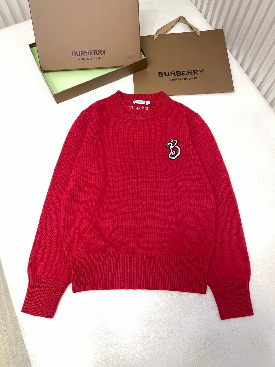Bagsaaa Bv*b*rry B Snake Wool Cashmere Sweater Red
