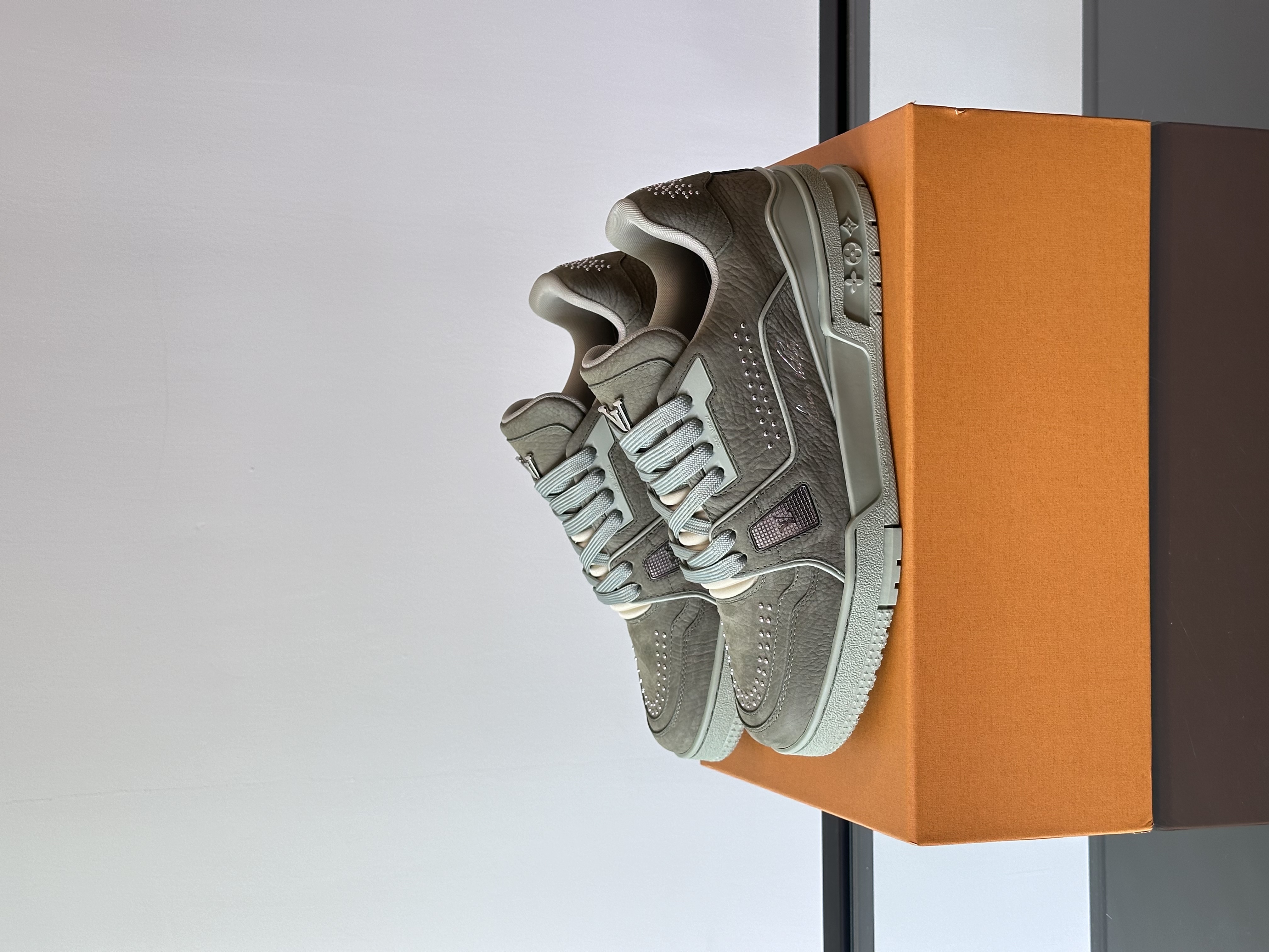Bagsaaa LV Trainer Sneaker Olive Green