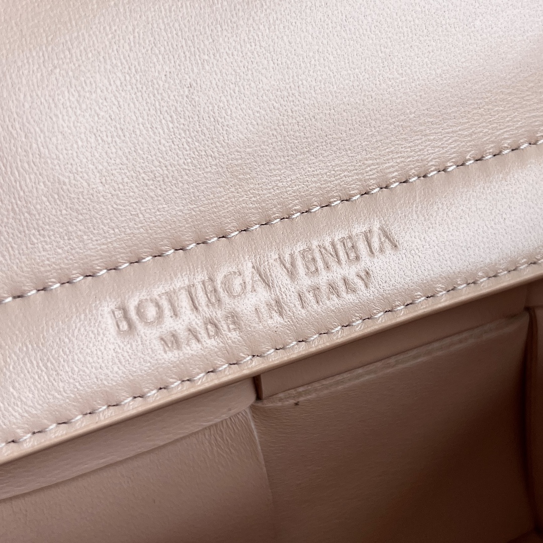 Bagsaaa B0tt*ga Ven*ta East-West Arco Tote 776778 Light Pink - 22cm