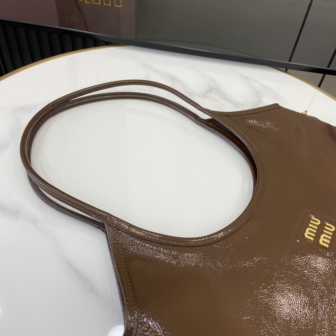 Bagsaaa M1um1u IVY naplak patent leather bag 5BG231 brown - 40cm
