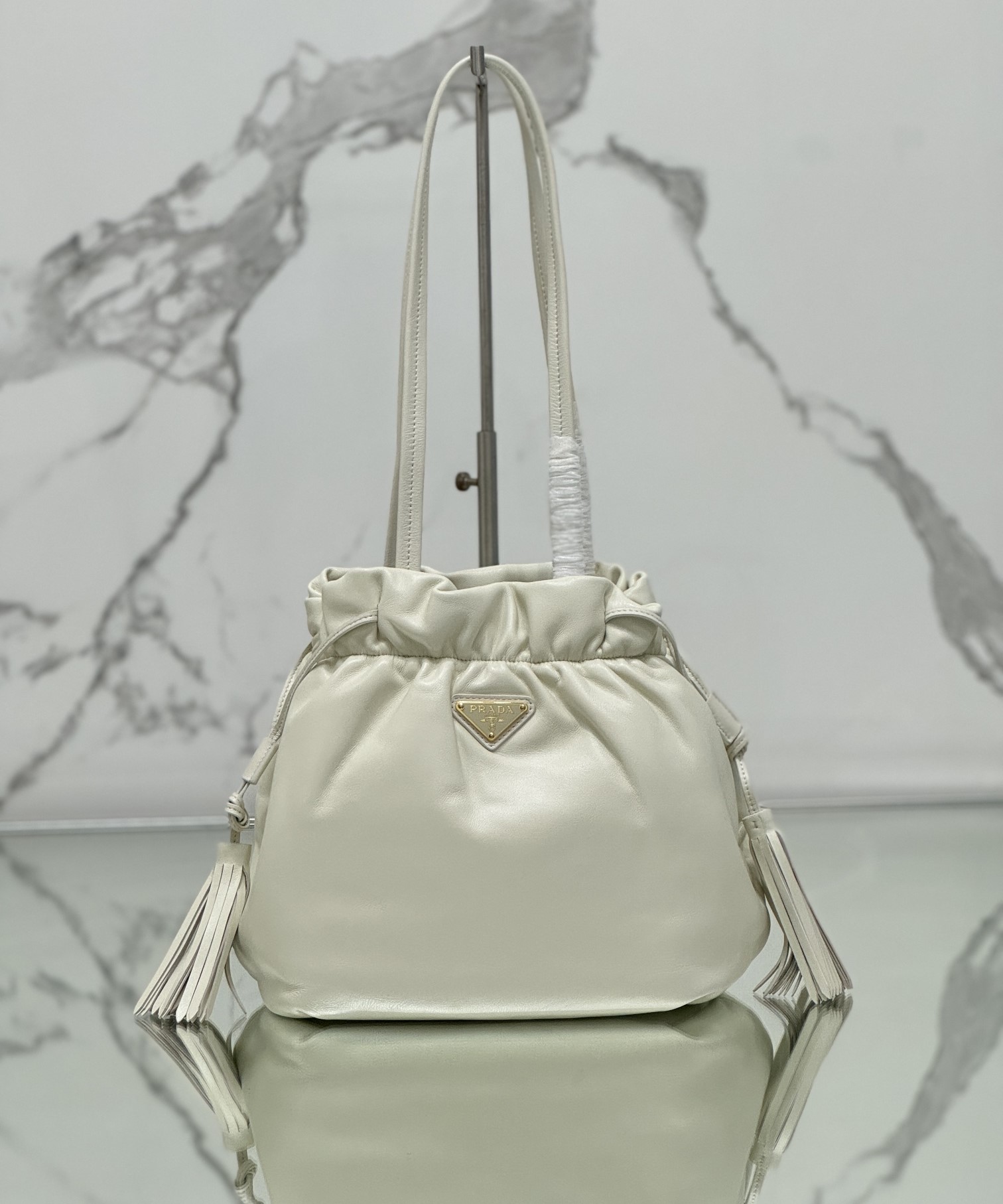 Bagsaaa Pra*a Nappa leather shoulder bag 1BG541 white - 30cm