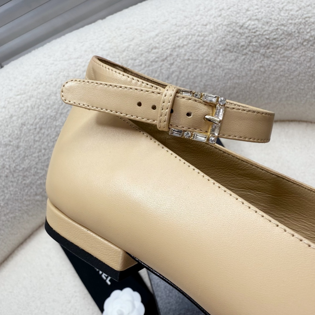 Bagsaaa Ch**el Mary Janes Beige Leather G46022