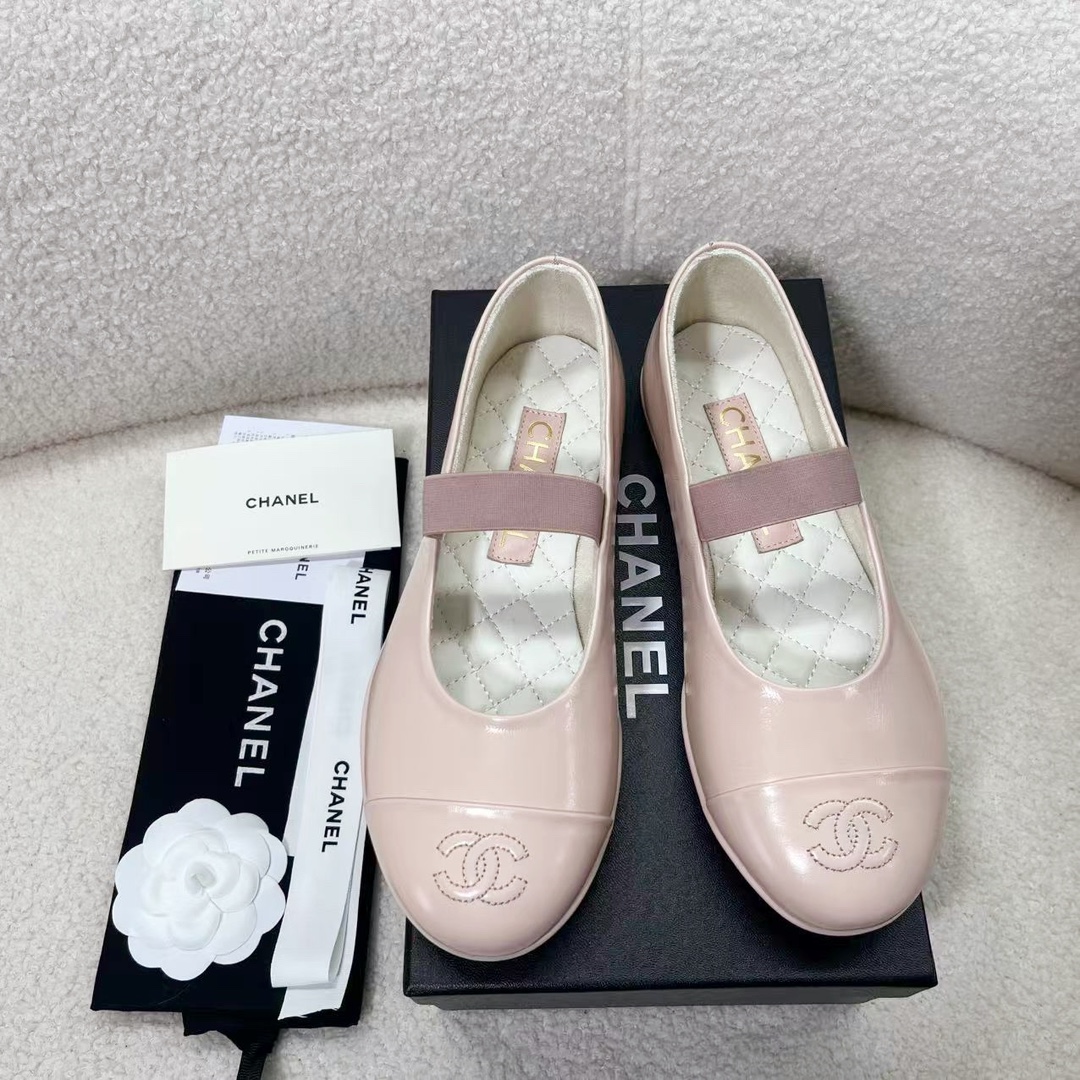 Bagsaaa Ch**el Mary Janes Light Pink