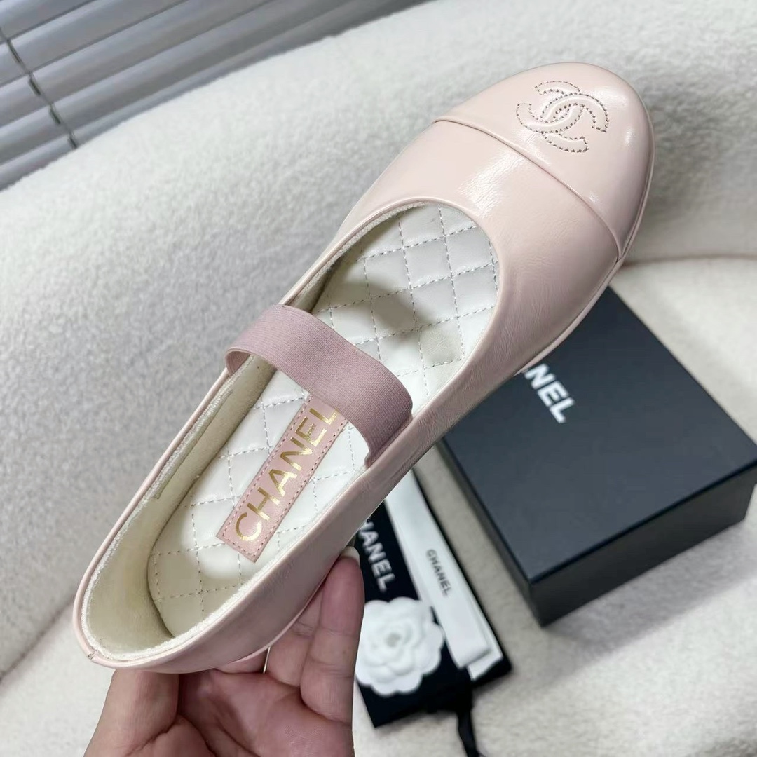 Bagsaaa Ch**el Mary Janes Light Pink