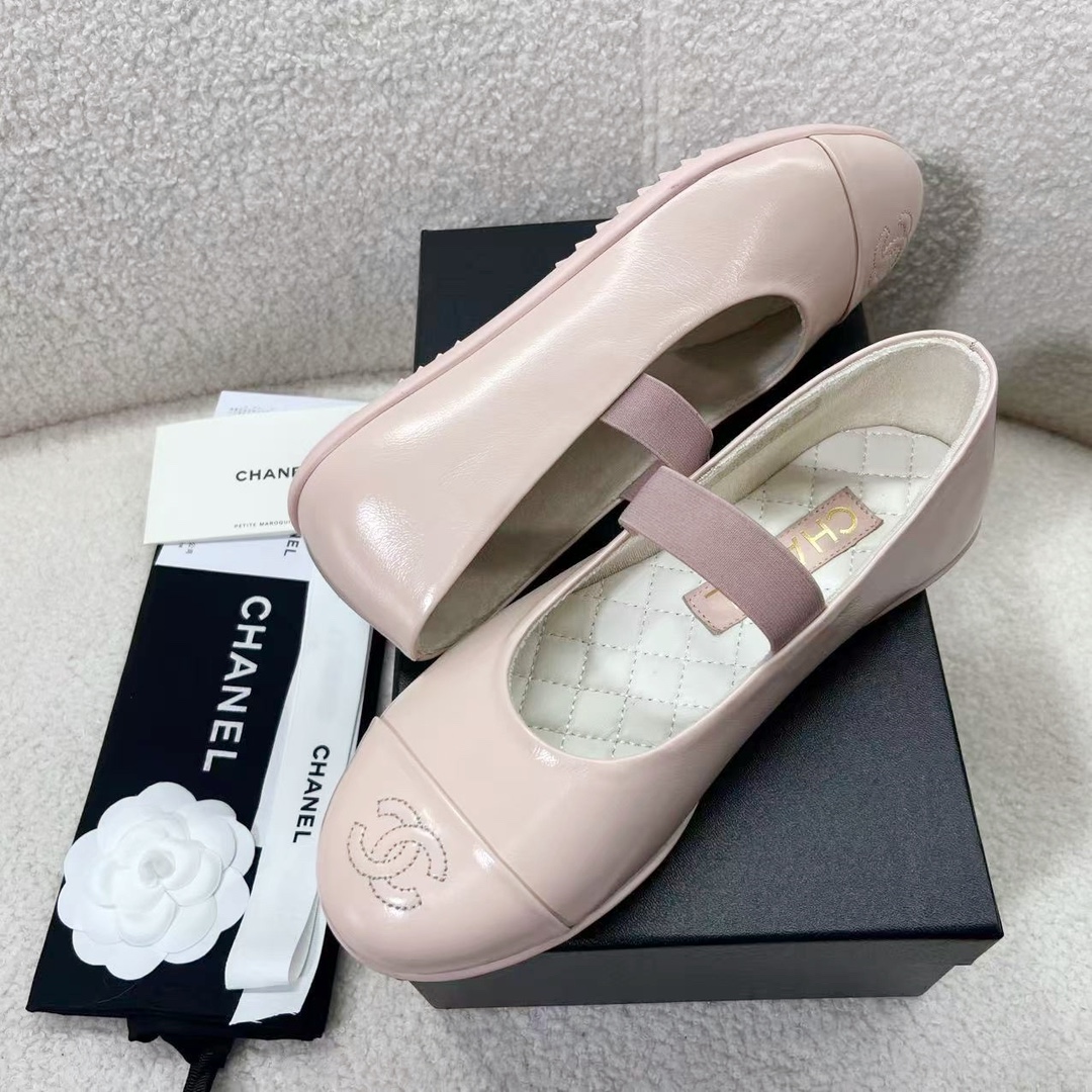 Bagsaaa Ch**el Mary Janes Light Pink