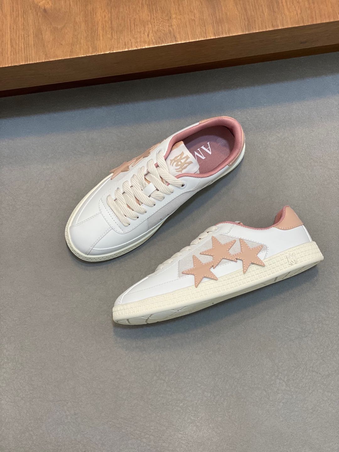 Bagsaaa AMIRI Pacific sneakers white & pink