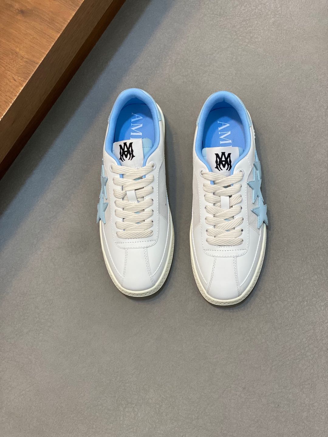 Bagsaaa AMIRI Pacific sneakers white & blue
