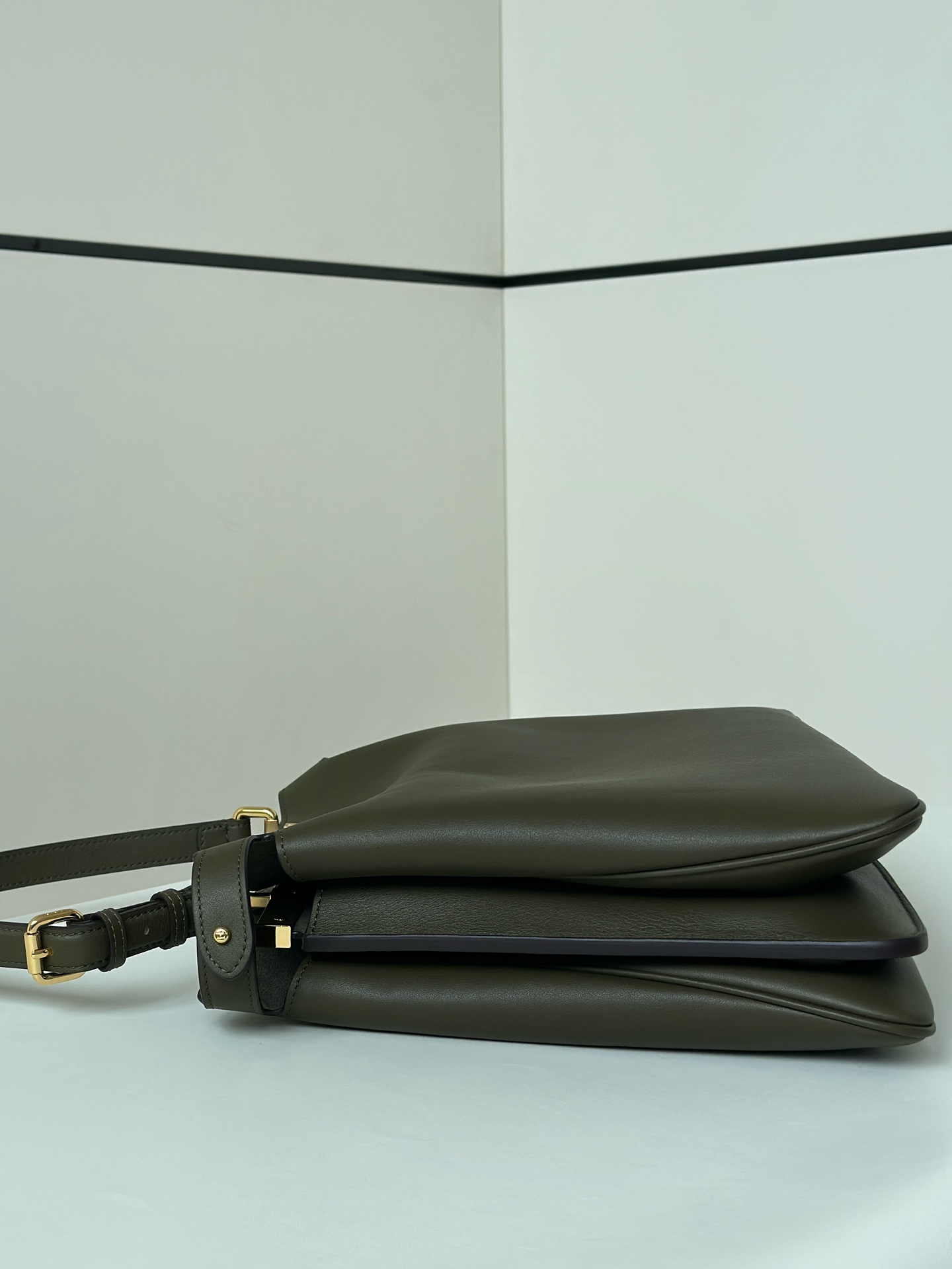 Bagsaaa Peekaboo Soft Large Dark green leather bag - 40.5cm