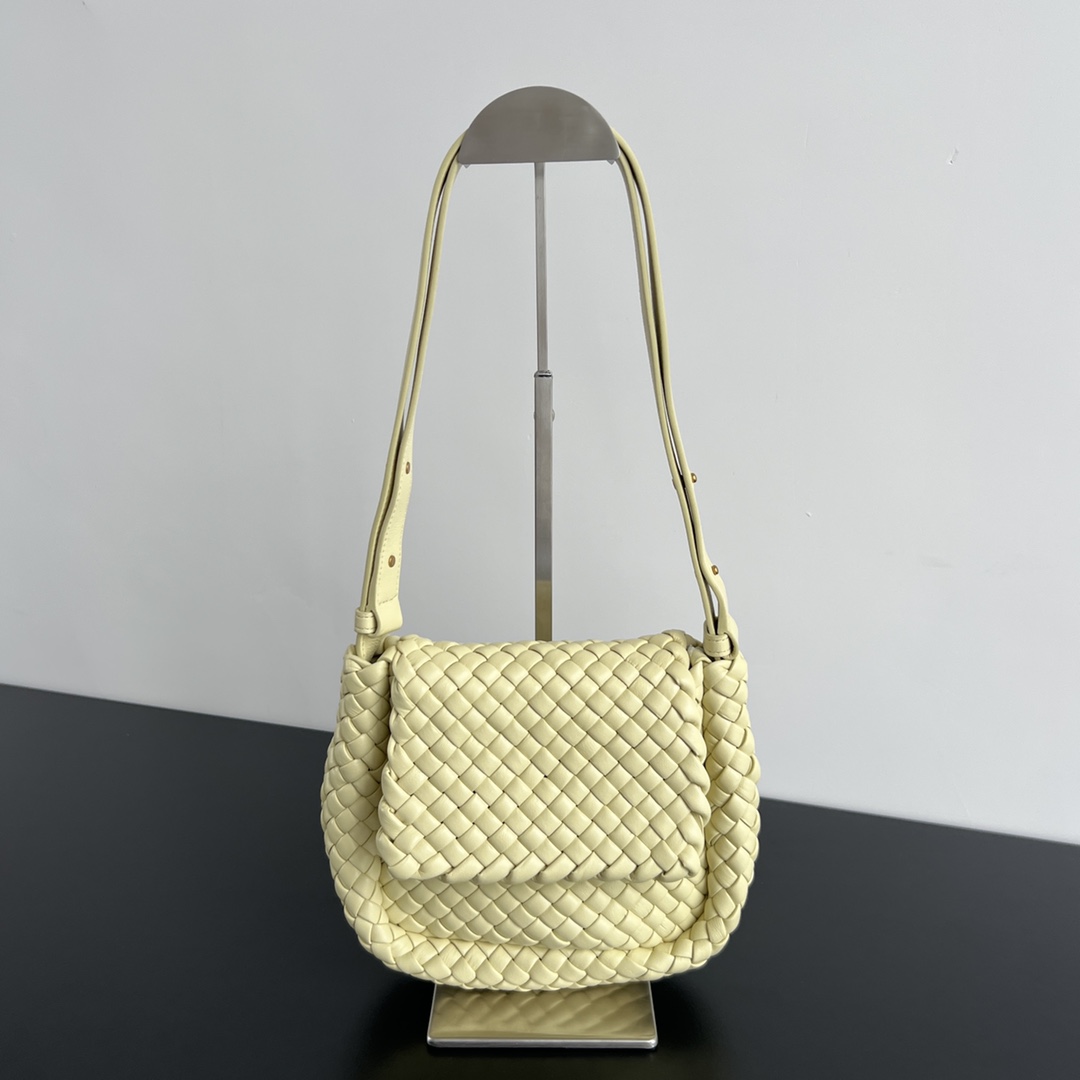 Bagsaaa B0tt*ga Ven*ta Small Cobble Shoulder Bag 762711 Light Yellow - 19cm