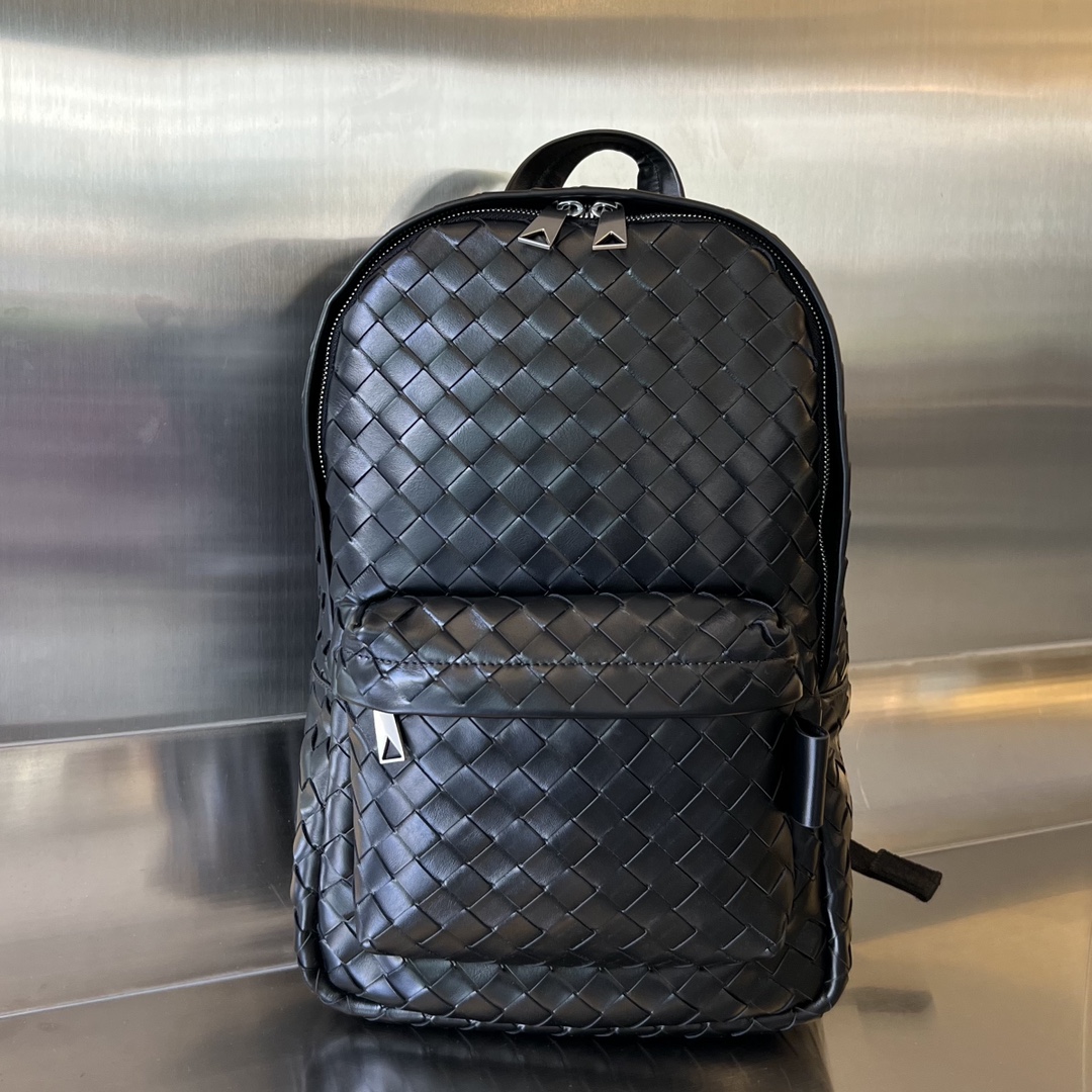 Bagsaaa B0tt*ga Ven*ta Small Intrecciato Backpack Black - 41cm