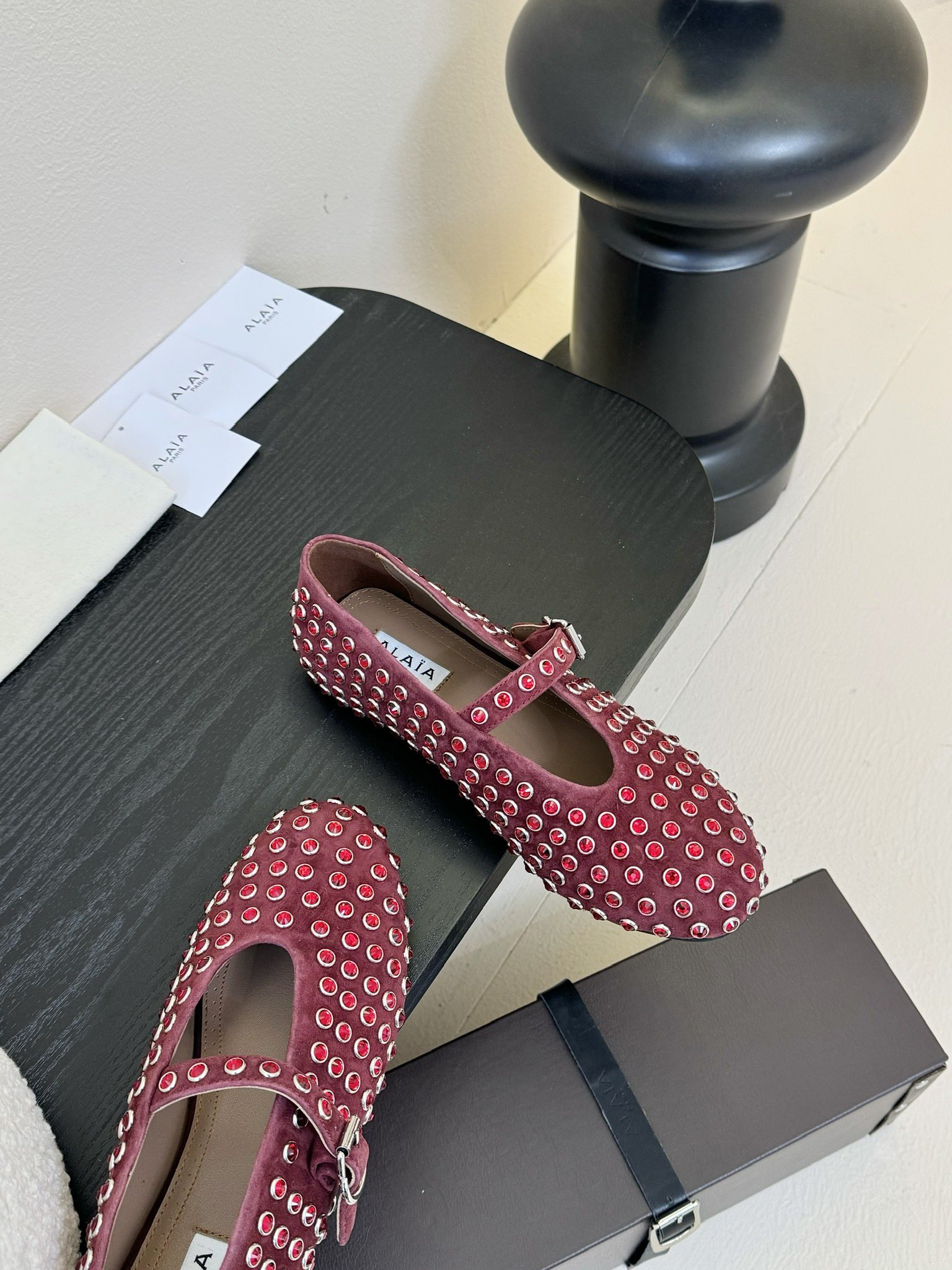 Bagsaaa Alaia Strass Ballet Flats Red