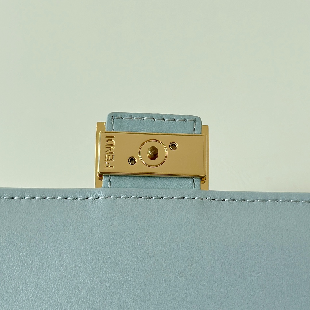 Bagsaaa F**di Wallet On Chain Baguette Light blue nappa leather wallet - 21cm