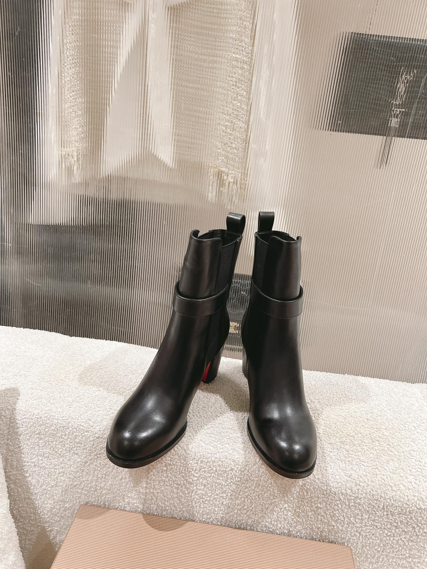 Bagsaaa Chr1st1an Louboutin CL Chelsea Booty Black - 7cm