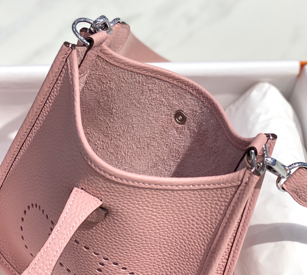 Bagsaaa H**me5 Evelyne Bag Pink Togo - 18cm