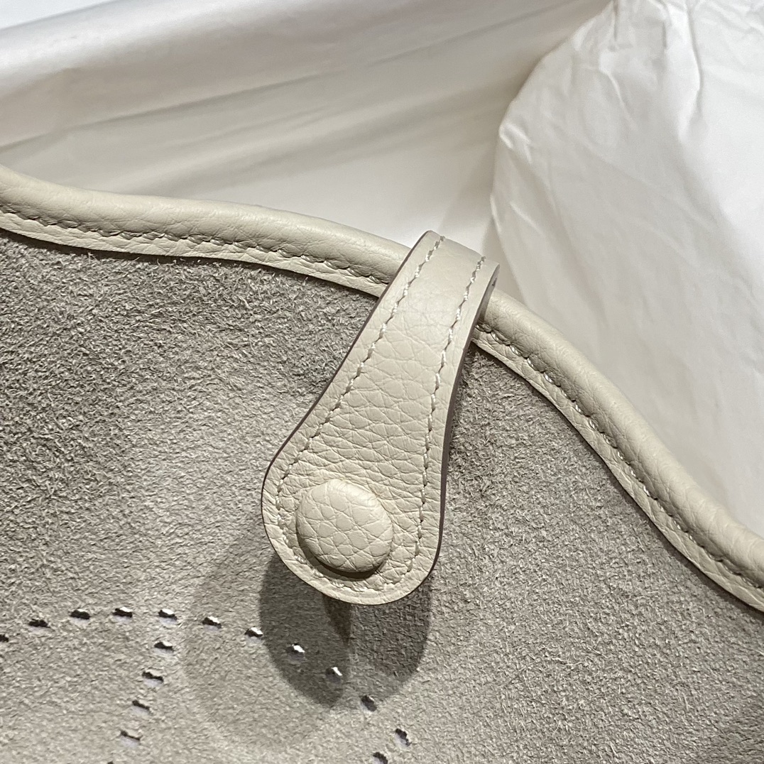 Bagsaaa H**me5 Evelyne Bag White Togo - 18cm