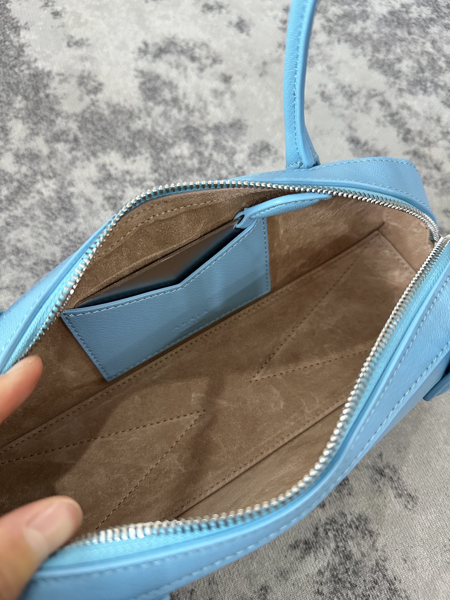 Bagsaaa Alaia Le Teckel Small Bag Blue - 27x9x8 cm