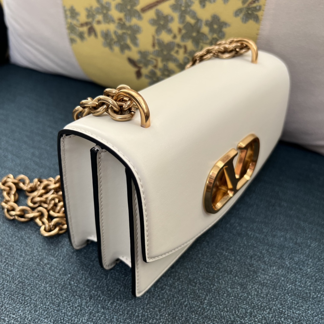 Bagsaaa Small Va1e*ntin0 Garavani Vain Shoulder Bag Ivory - 19.5cm