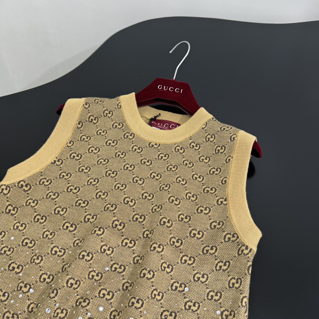 Bagsaaa Gvc*1 Embroidered wool GG jacquard vest