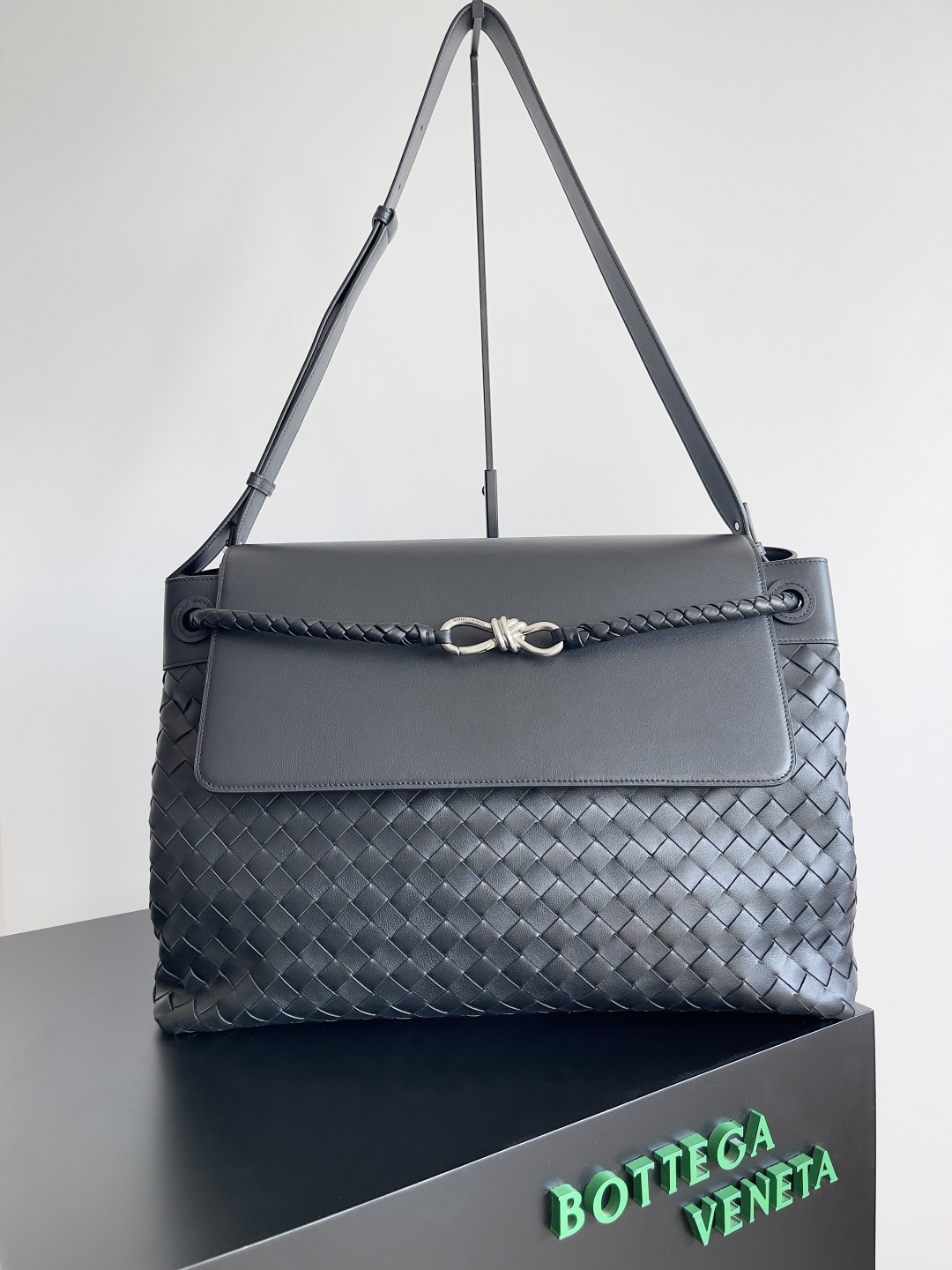 Bagsaaa B0tt*ga Ven*ta Large Andiamo Messenger 805969 Black - 43cm