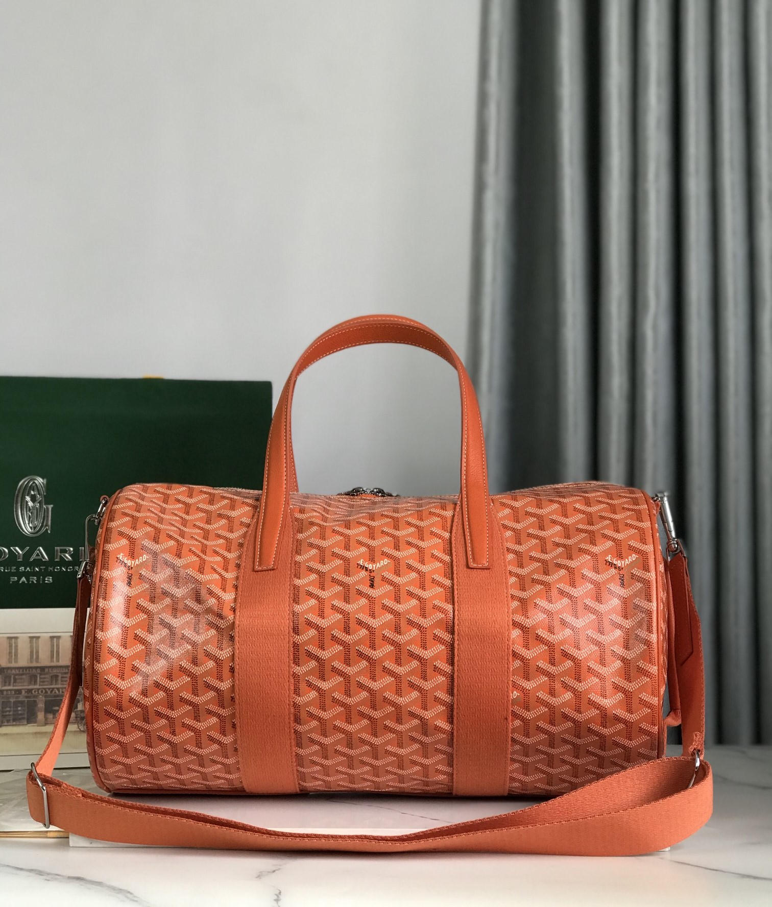 Bagsaaa G09ard Barrel 40 Sports Bag Orange - 40 cm
