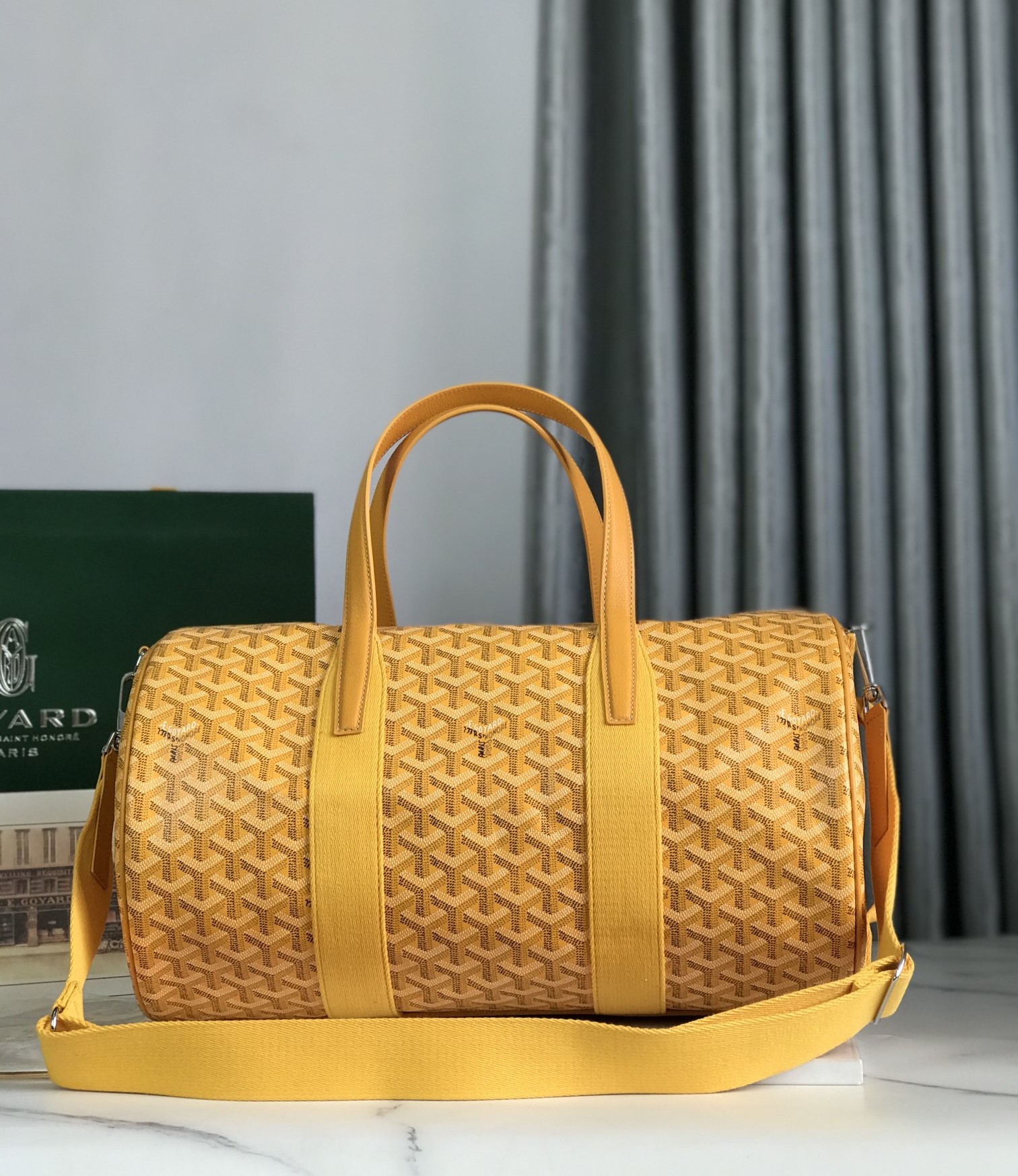 Bagsaaa G09ard Barrel 40 Sports Bag Yellow - 40 cm