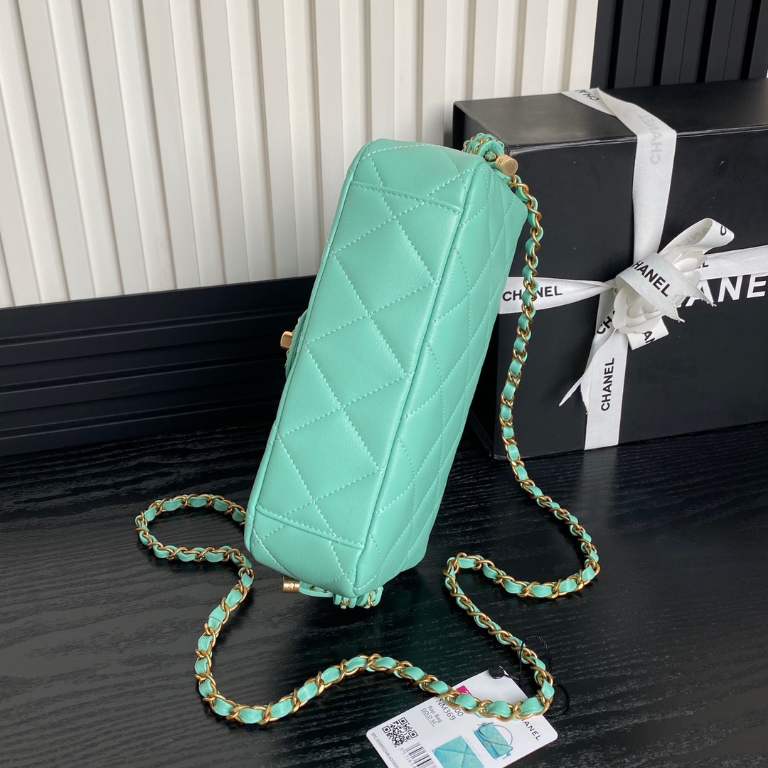 Bagsaaa Ch**el Flap Bag with Top Handle AS5317 Green Lambskin - 22 x 24 x 6cm