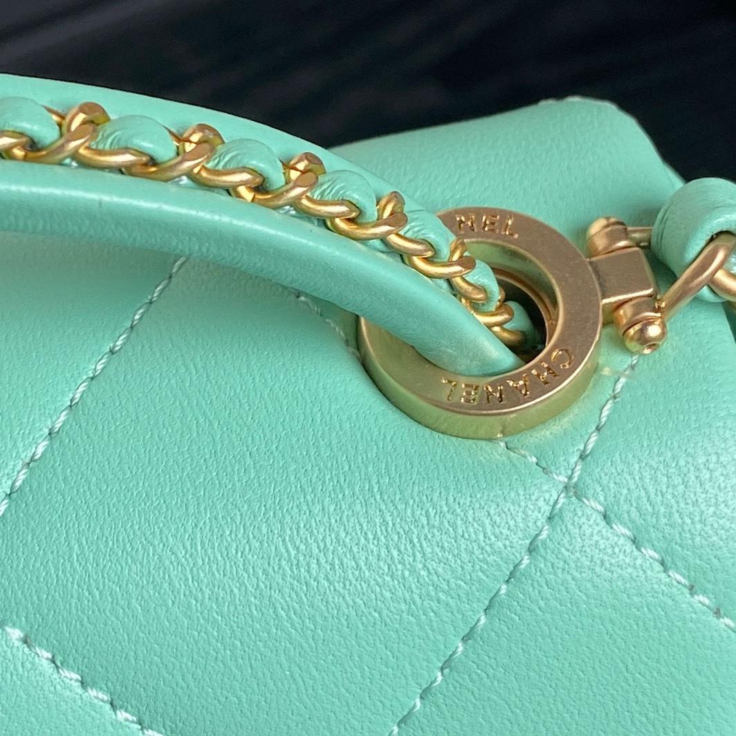 Bagsaaa Ch**el Flap Bag with Top Handle AS5317 Green Lambskin - 22 x 24 x 6cm
