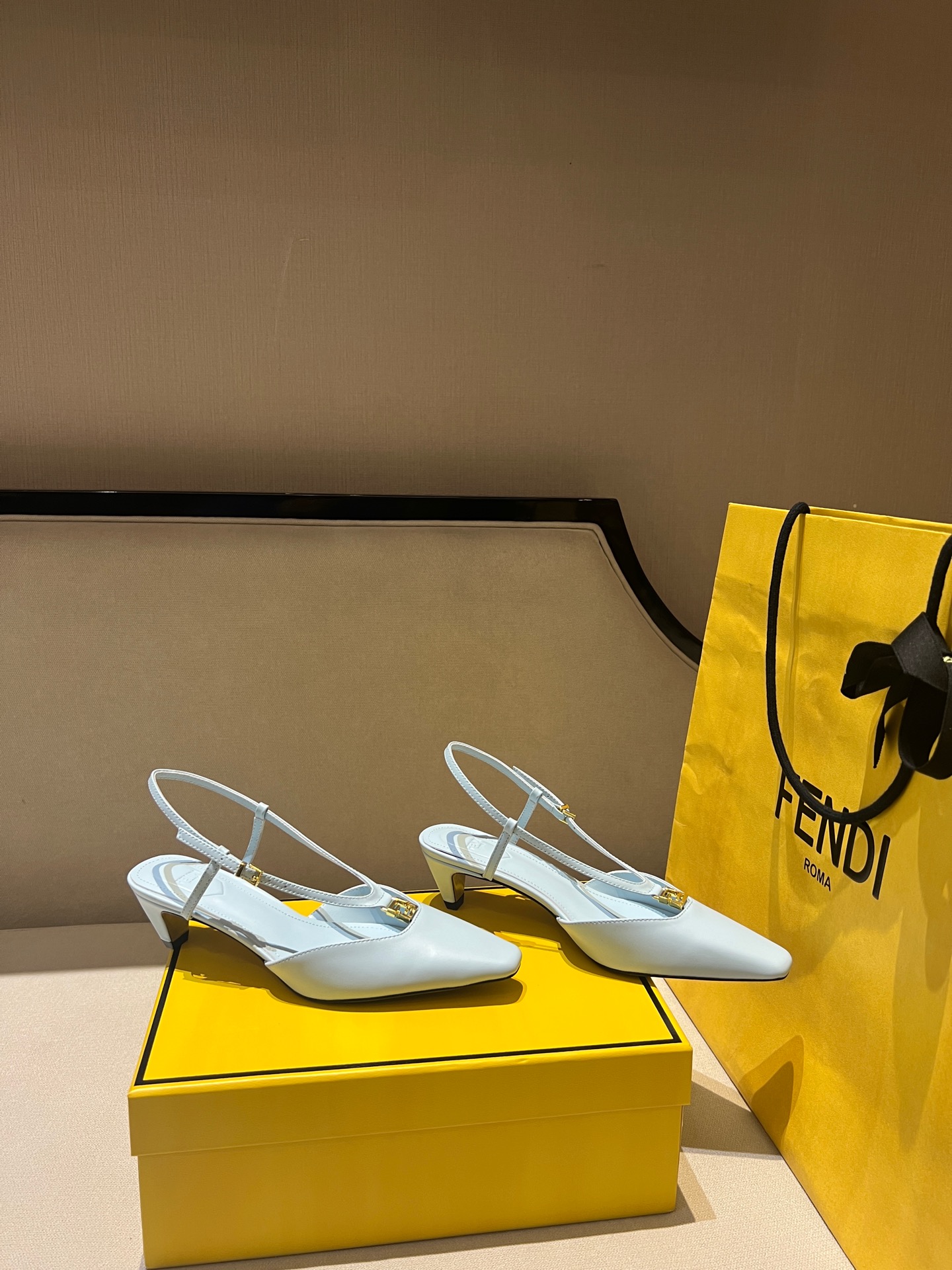 Bagsaaa F**di FFold Light blue leather low-heeled slingbacks