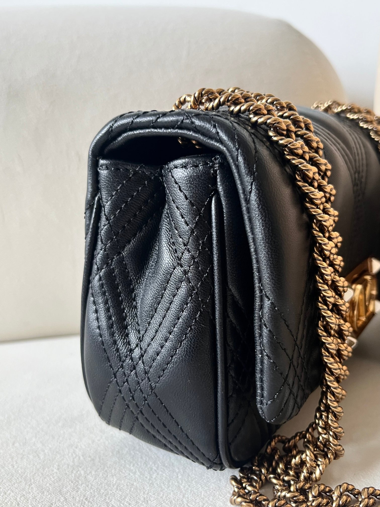Bagsaaa Va1e*ntin0 Garavani Quiltie 67 Small Shoulder Bag In Quilted Nappa Black - 19cm