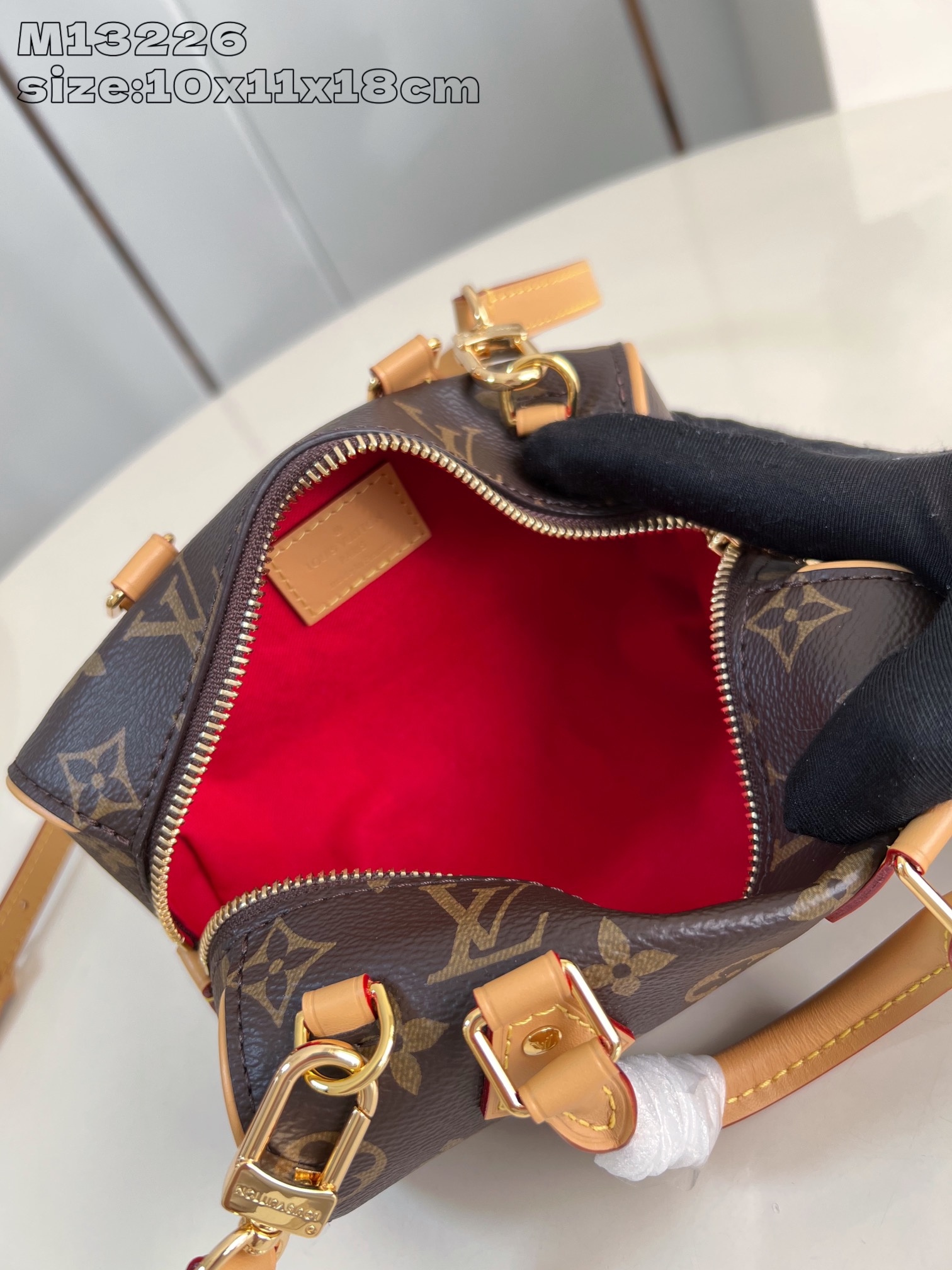 Bagsaaa L0vis Vvtt0n M13226 Nano Speedy Dating - 18 x 10.5 x 11.5 cm