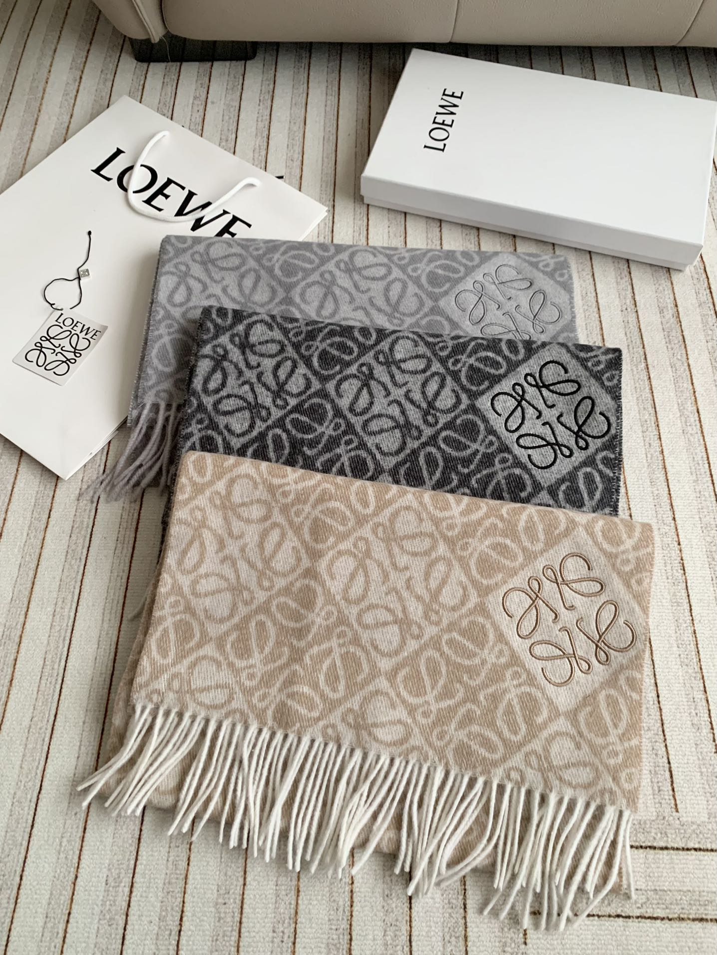Bagsaaa L0ew* Anagram Wool-Blend Scarf