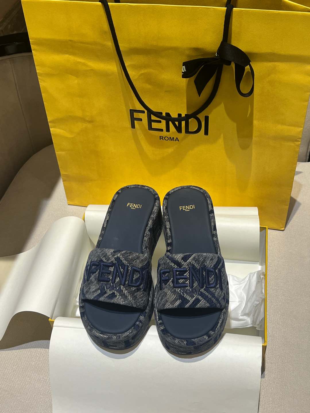 Bagsaaa F**di Sunshine Blue FF denim flatform slides