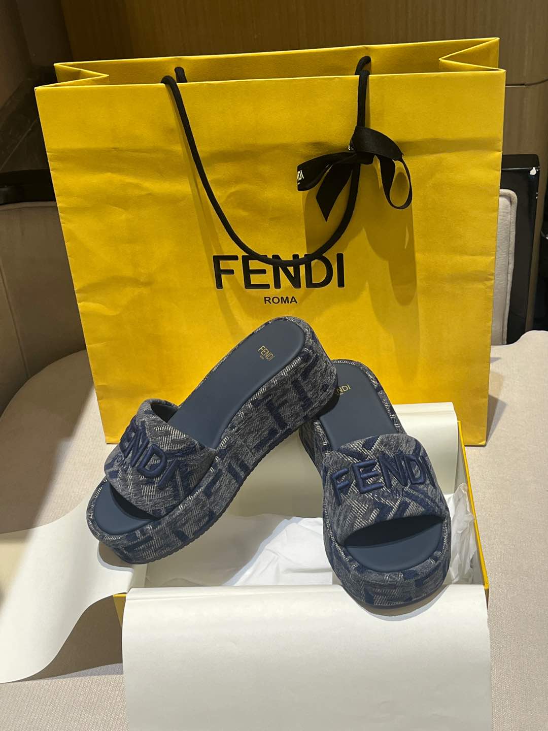 Bagsaaa F**di Sunshine Blue FF denim flatform slides