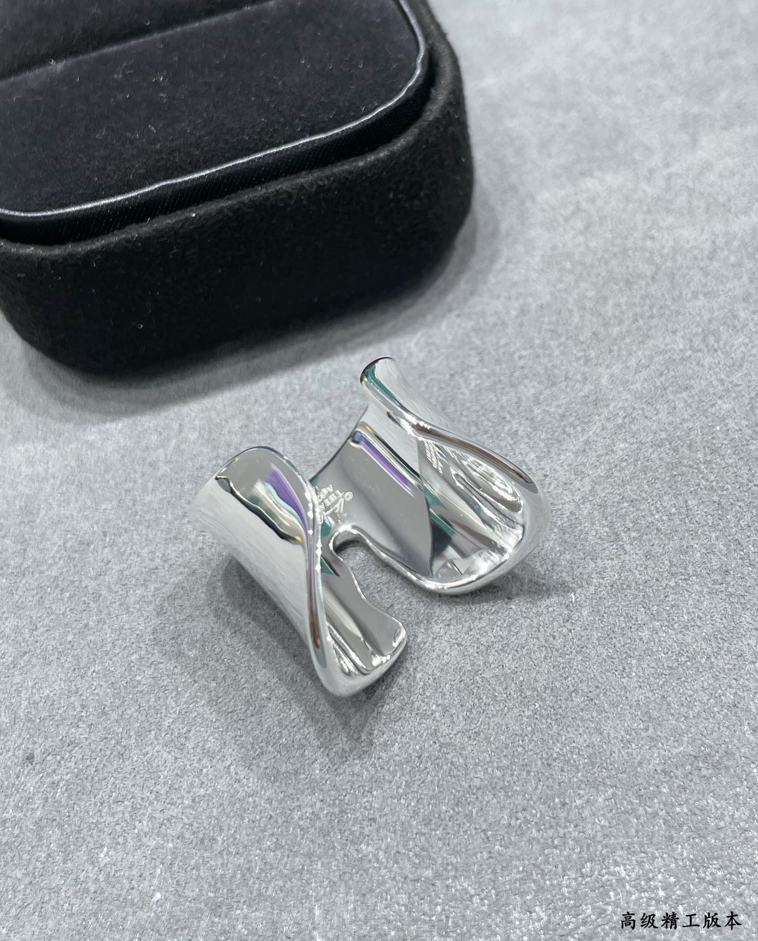 Bagsaaa T*f*ny & Co Elsa Peretti Split Ring in Sterling Silver