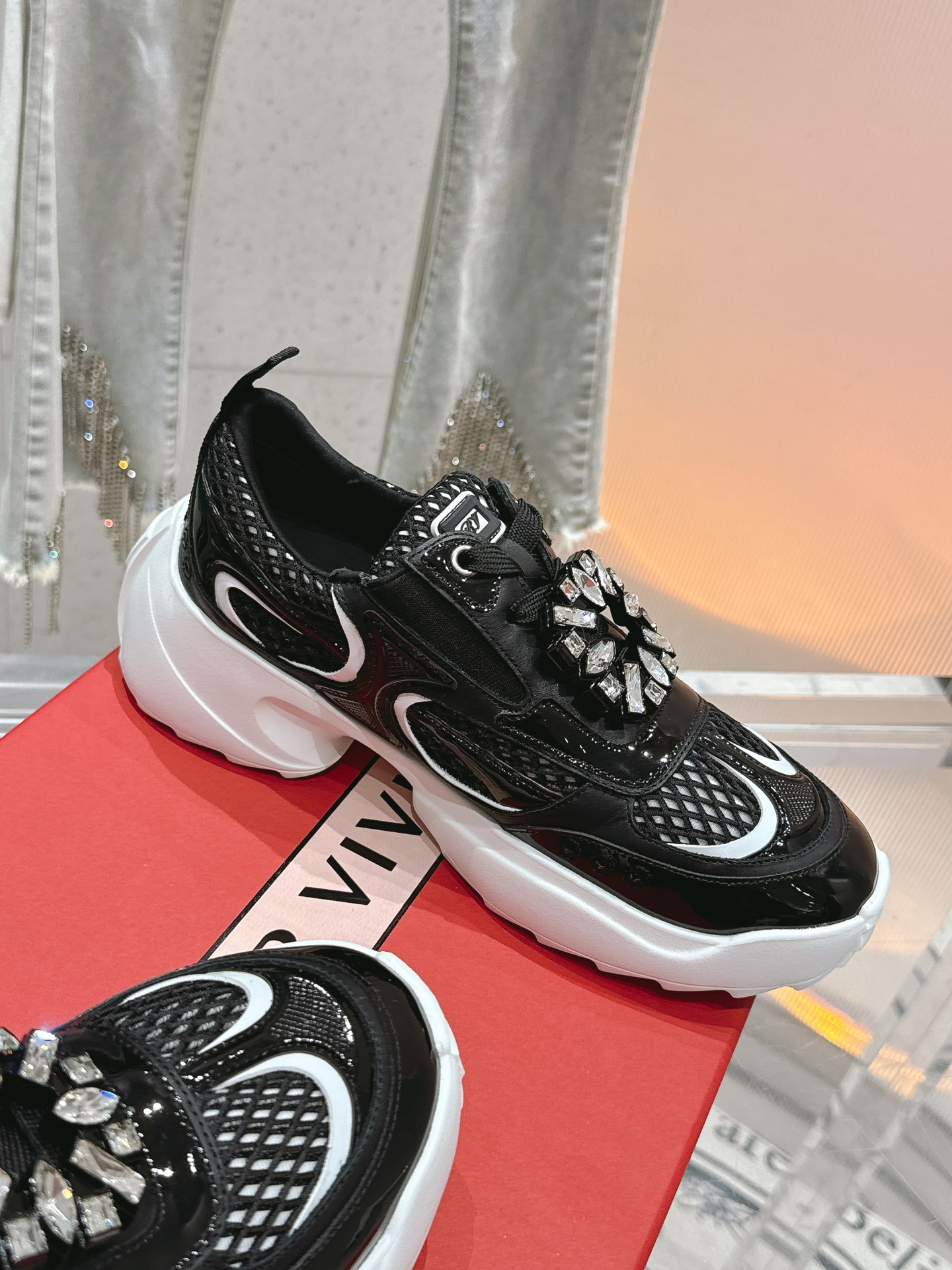 Bagsaaa Roger Vivier Viv
