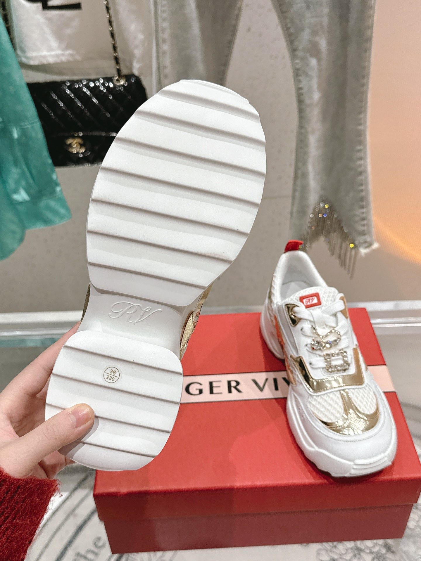 Bagsaaa Roger Vivier Viv