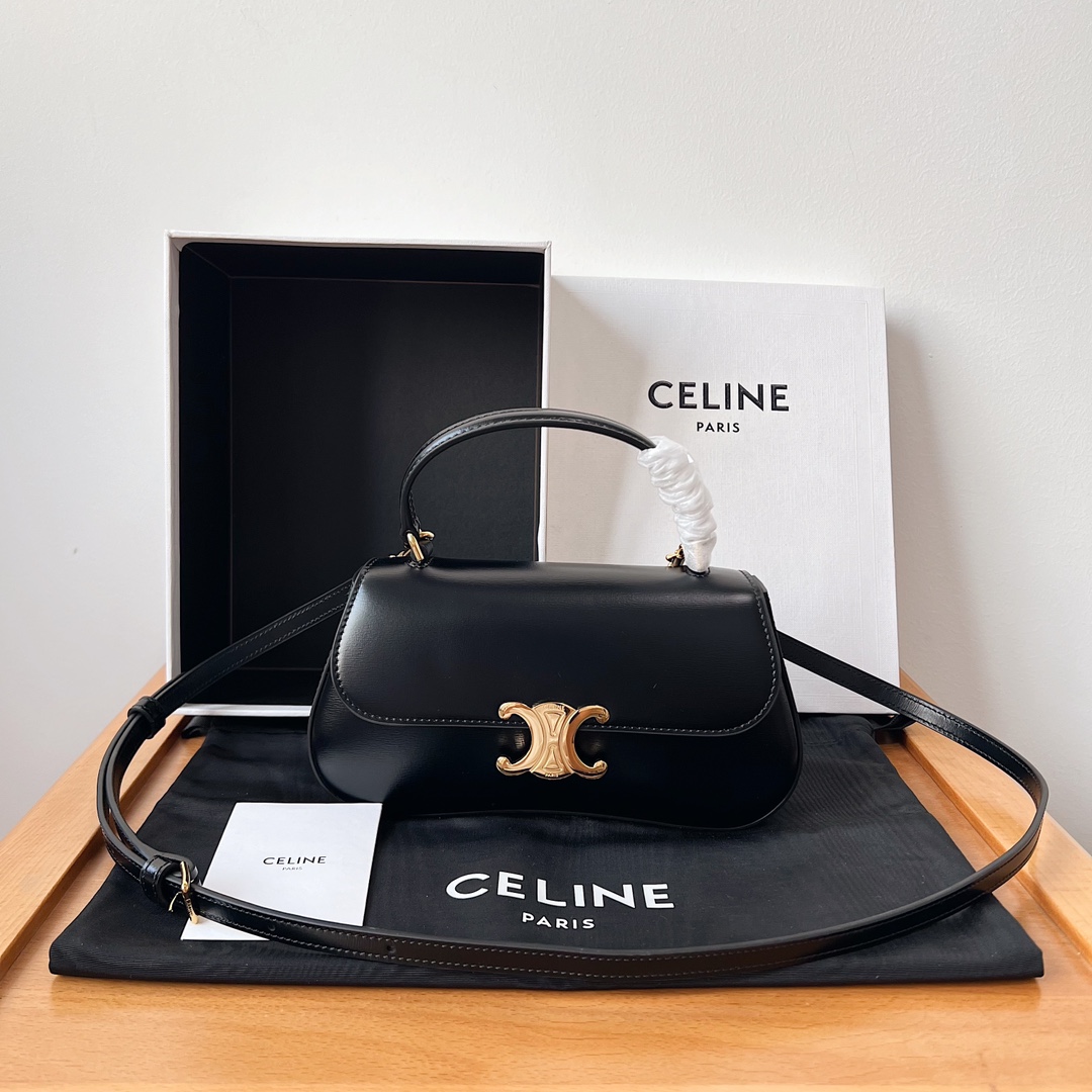 Bagsaaa Teen Ce1i*e Lola In Shiny Calfskin 119533 Black - 20 x 11.5 x 5 CM