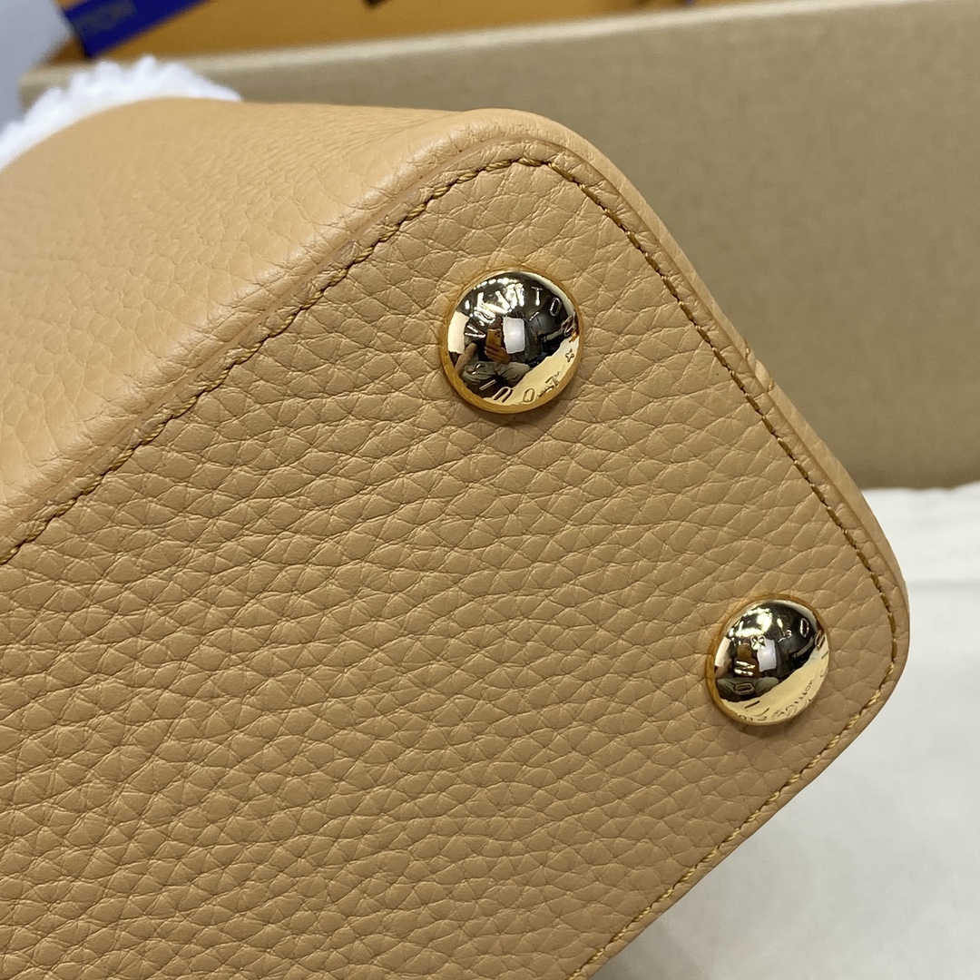 Bagsaaa L0vis Vvtt0n M59267 Capucines BB Bag Light Brown leather and shearling - 27cm