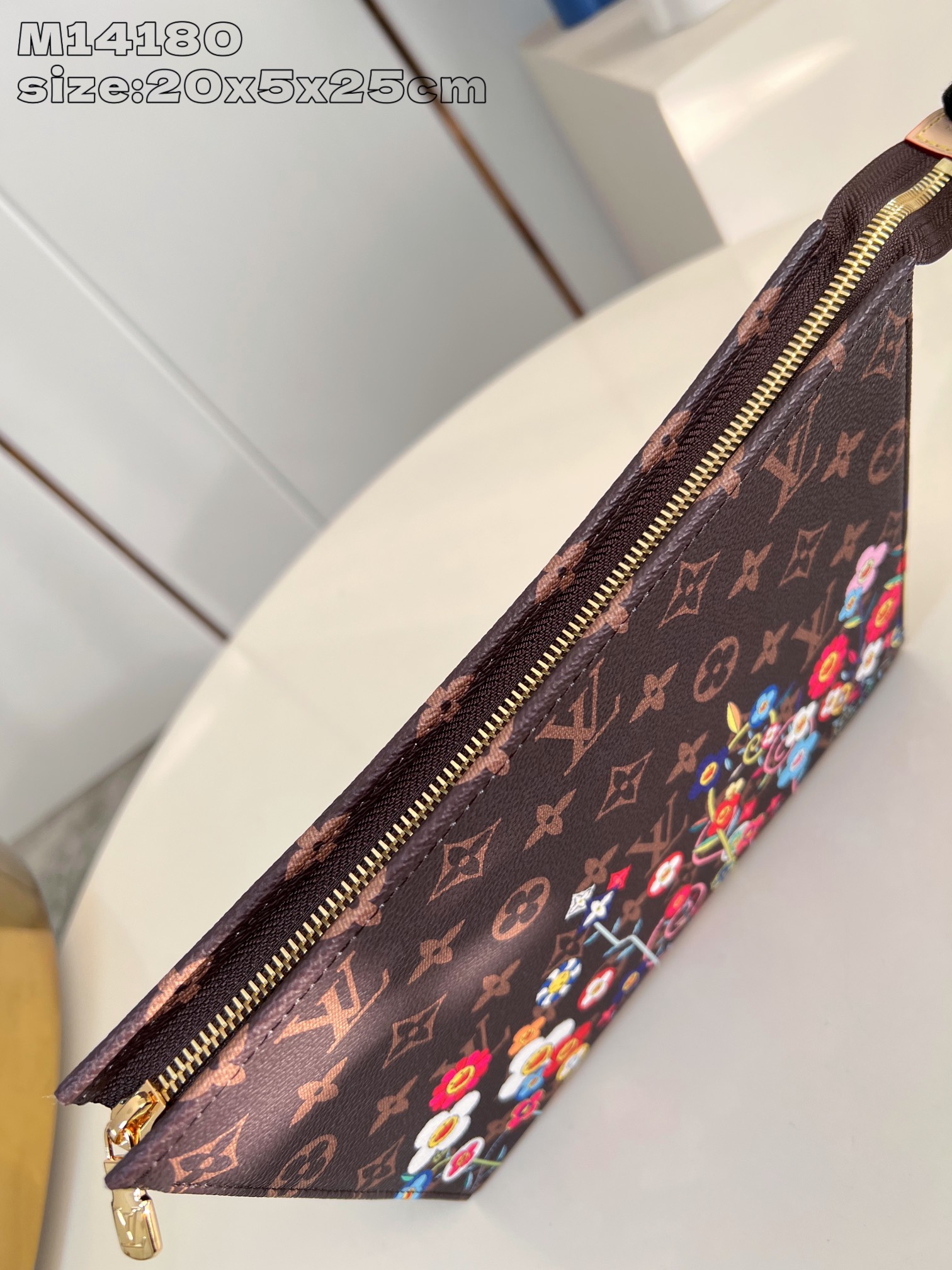 Bagsaaa M14180 LV x TM Toiletry Pouch Monogram Flowers - 25cm