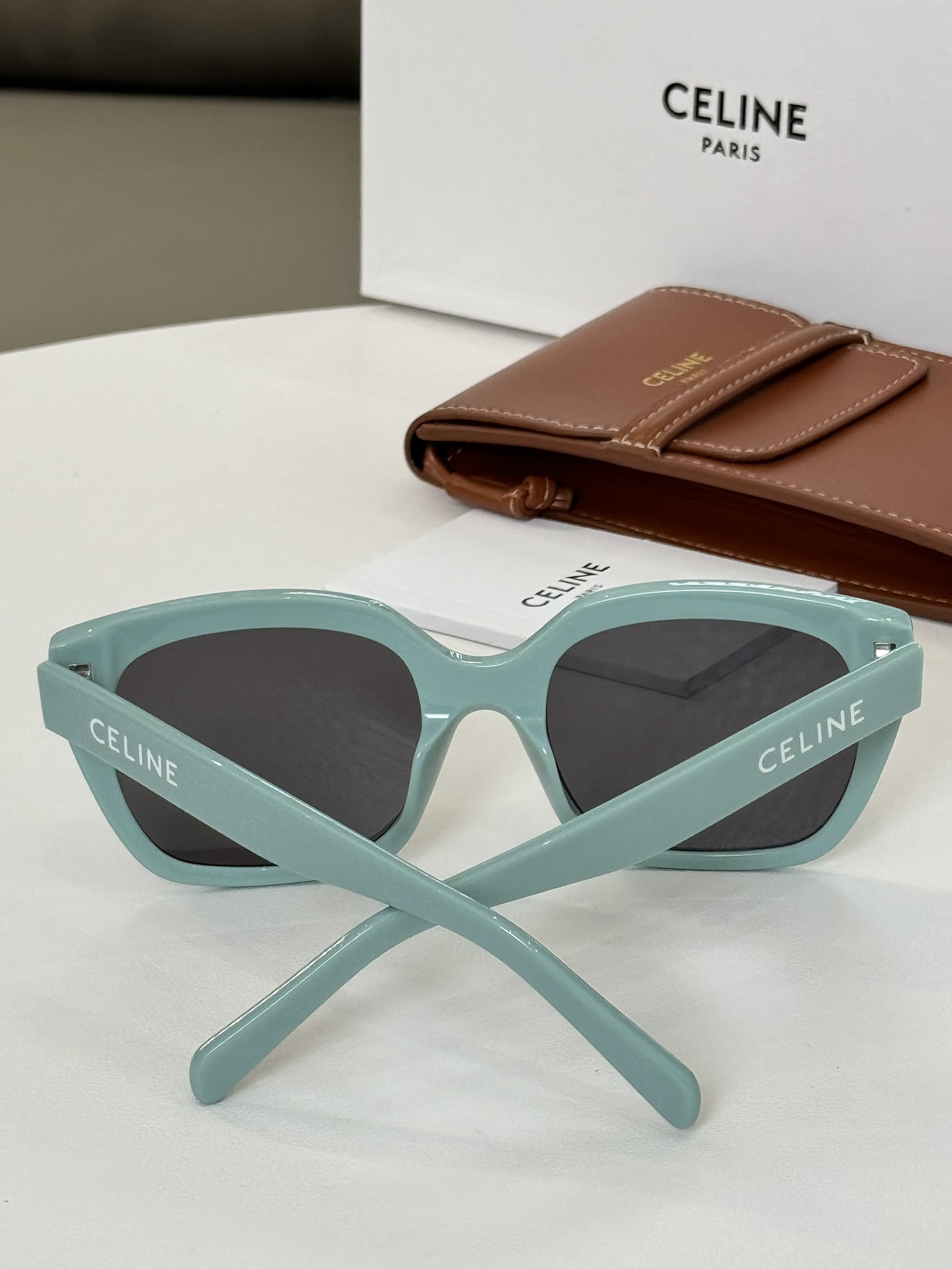 Bagsaaa Ce1i*e Mint Glasses