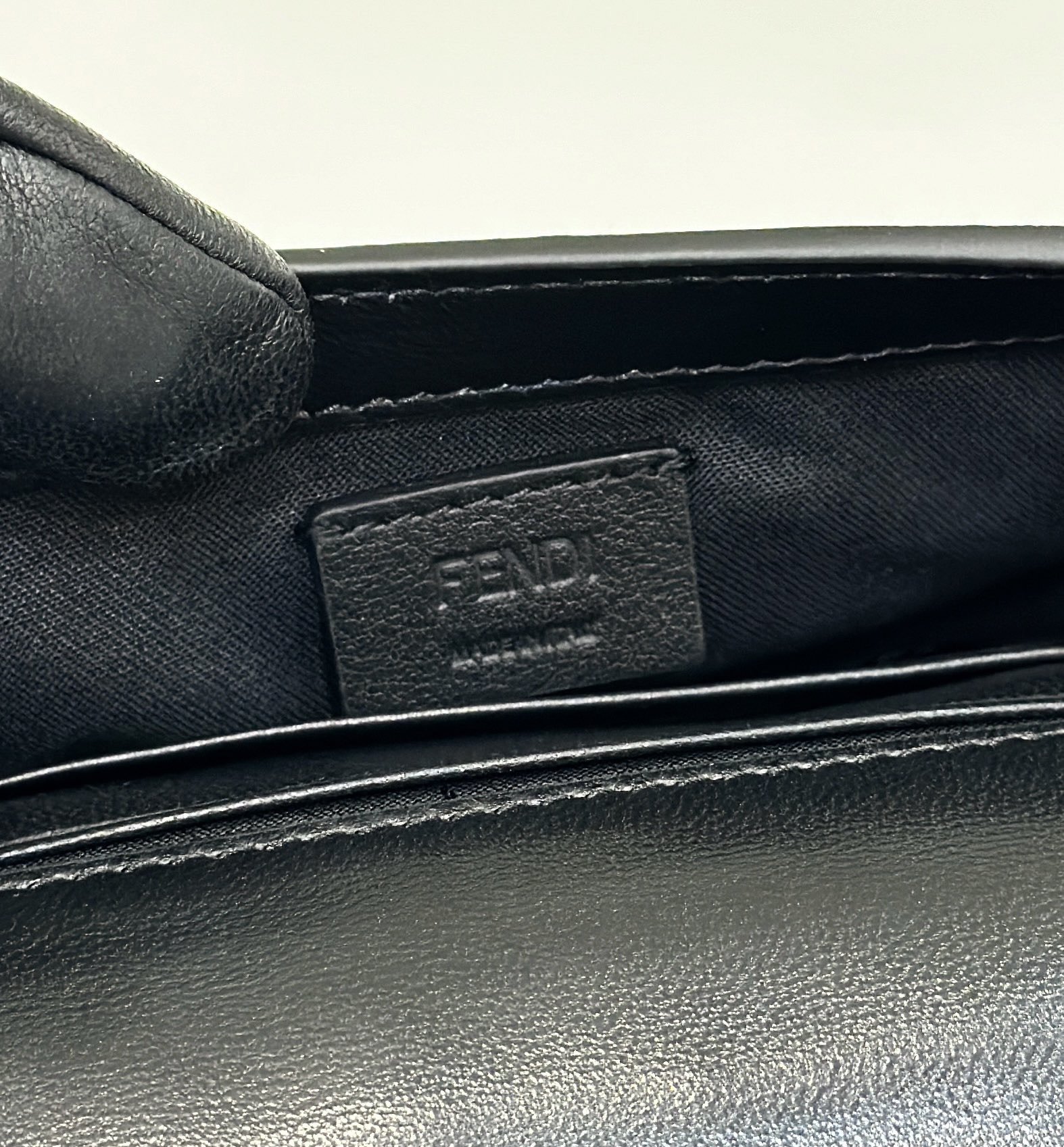 Bagsaaa F**di Baguette Mini Dove black nappa leather bag - 20cm