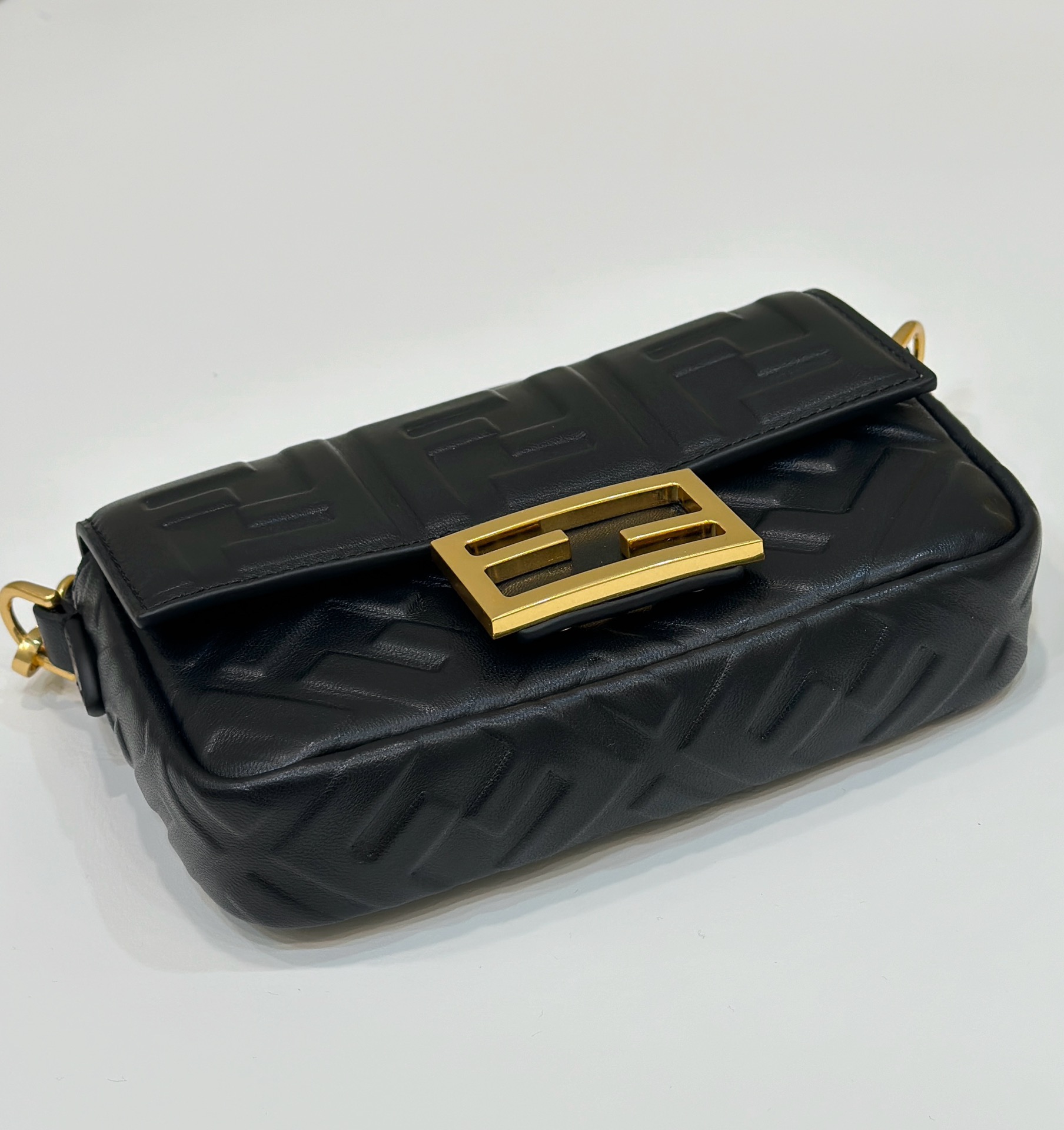 Bagsaaa F**di Baguette Mini Dove black nappa leather bag - 20cm