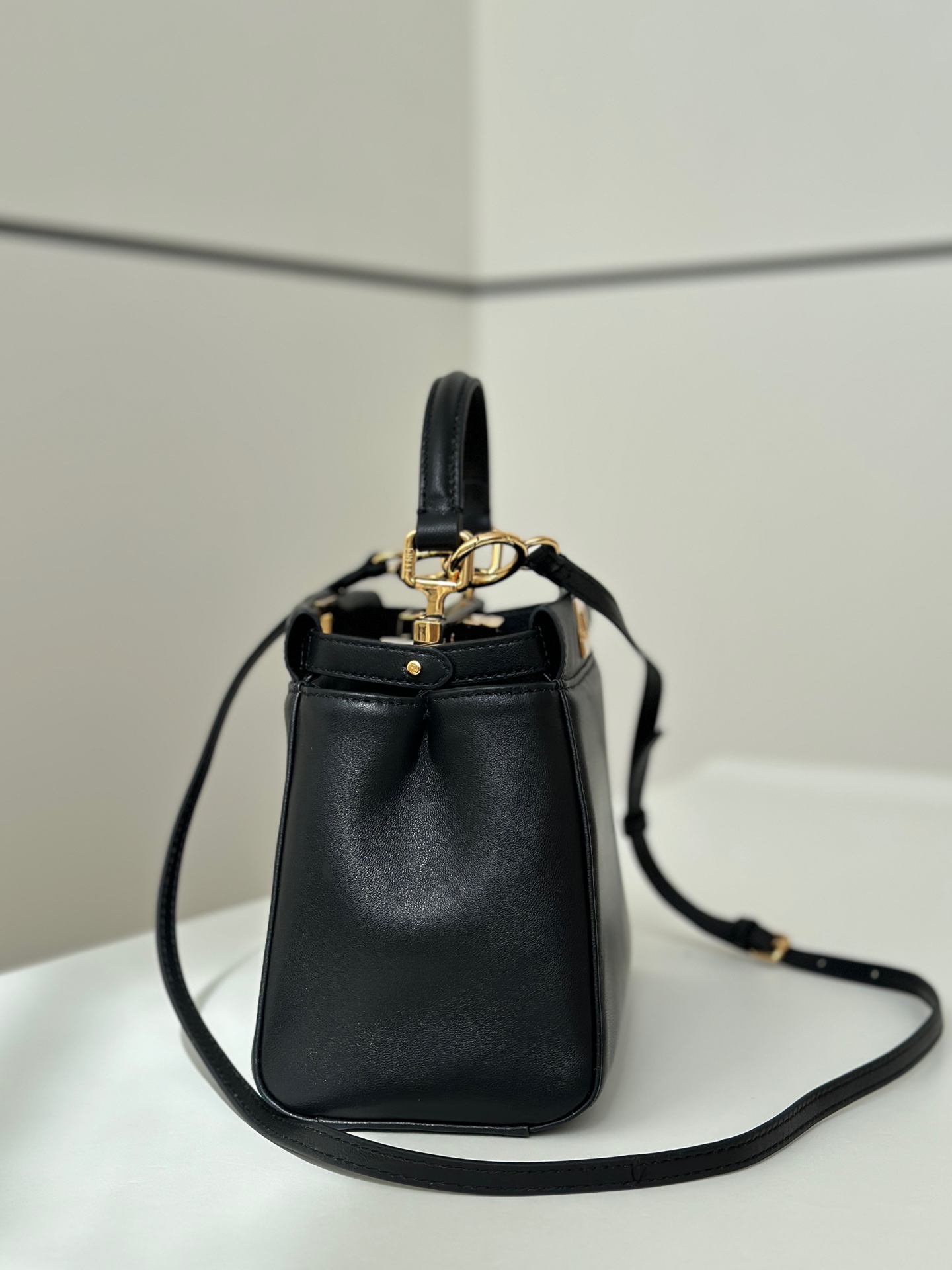 Bagsaaa F**di Peekaboo Mini Black nappa leather bag - 23cm
