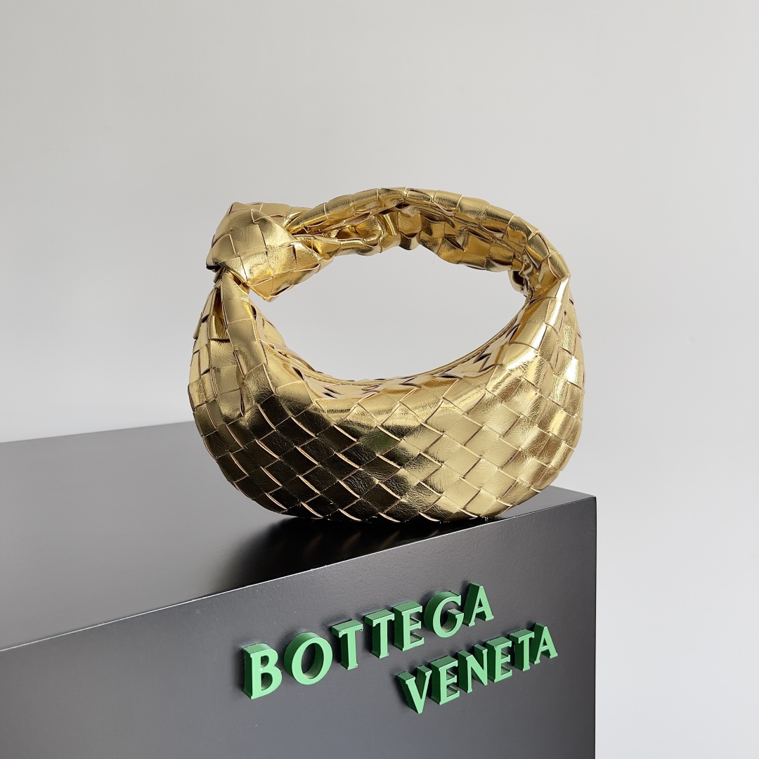 Bagsaaa B0tt*ga Ven*ta Mini Jodie 651876 gold - 26cm